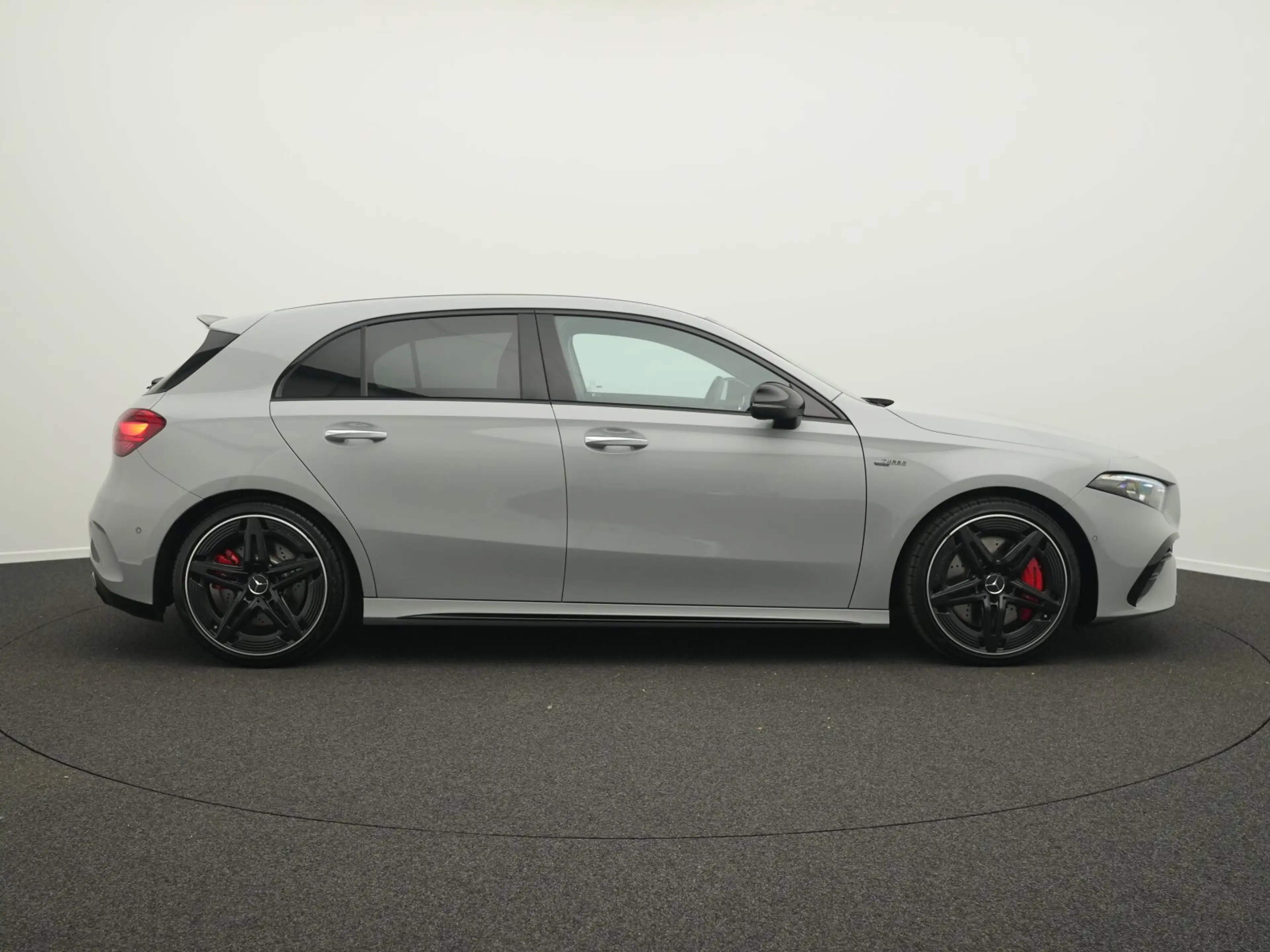 Mercedes-Benz A 35 AMG A 35 AMG 4M Multi+Night+Kamera+19" Premium Navi — photo 5