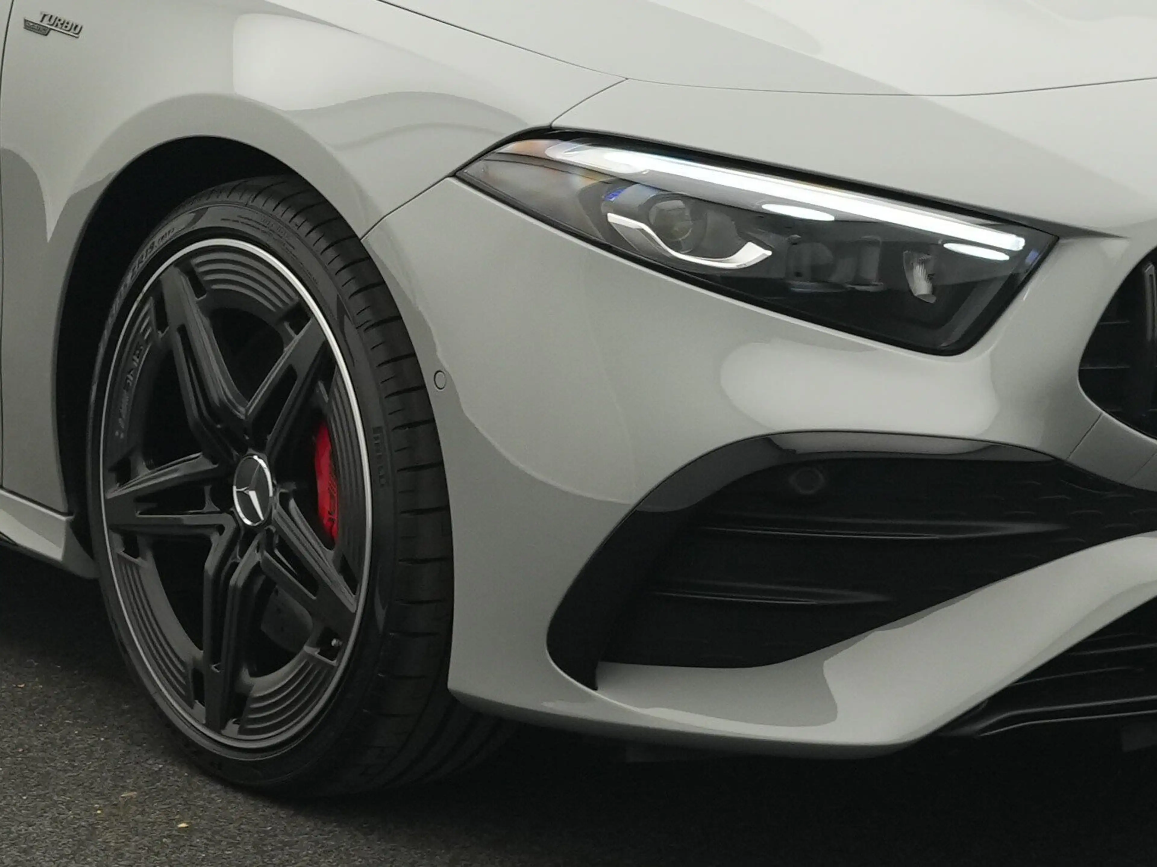 Mercedes-Benz A 35 AMG A 35 AMG 4M Multi+Night+Kamera+19" Premium Navi — photo 9