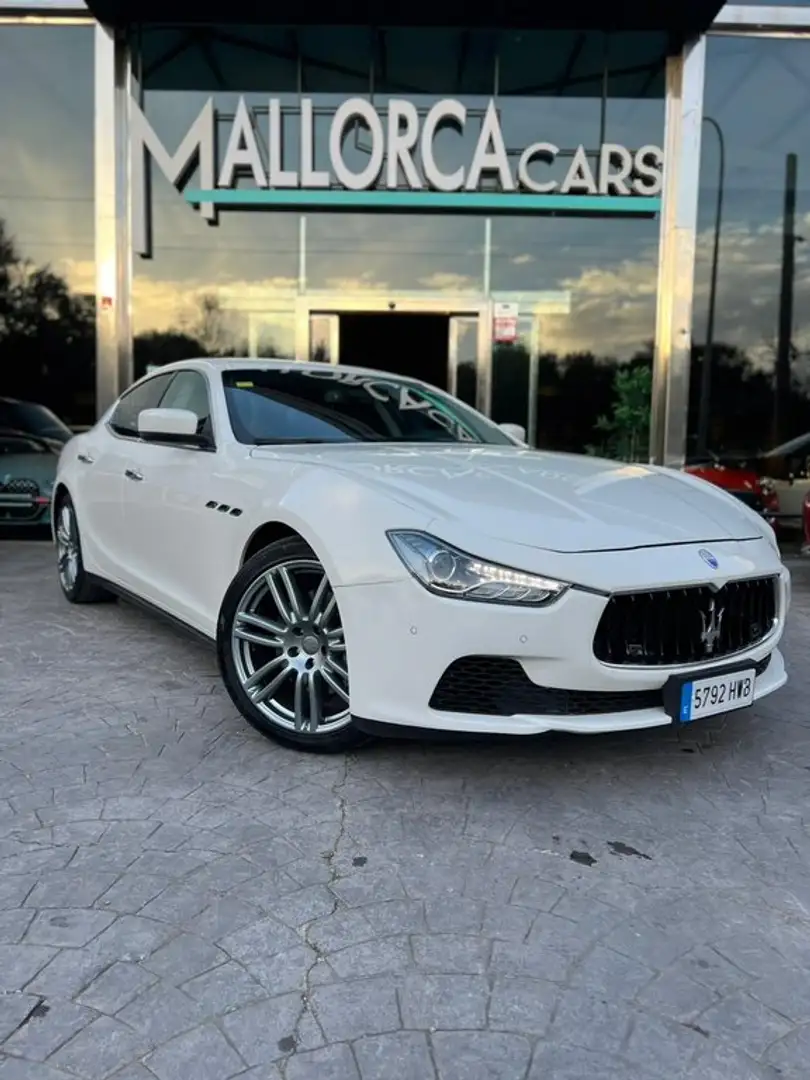 Maserati Ghibli 3.0 V6 BT 330cv RWD Blanc - 2