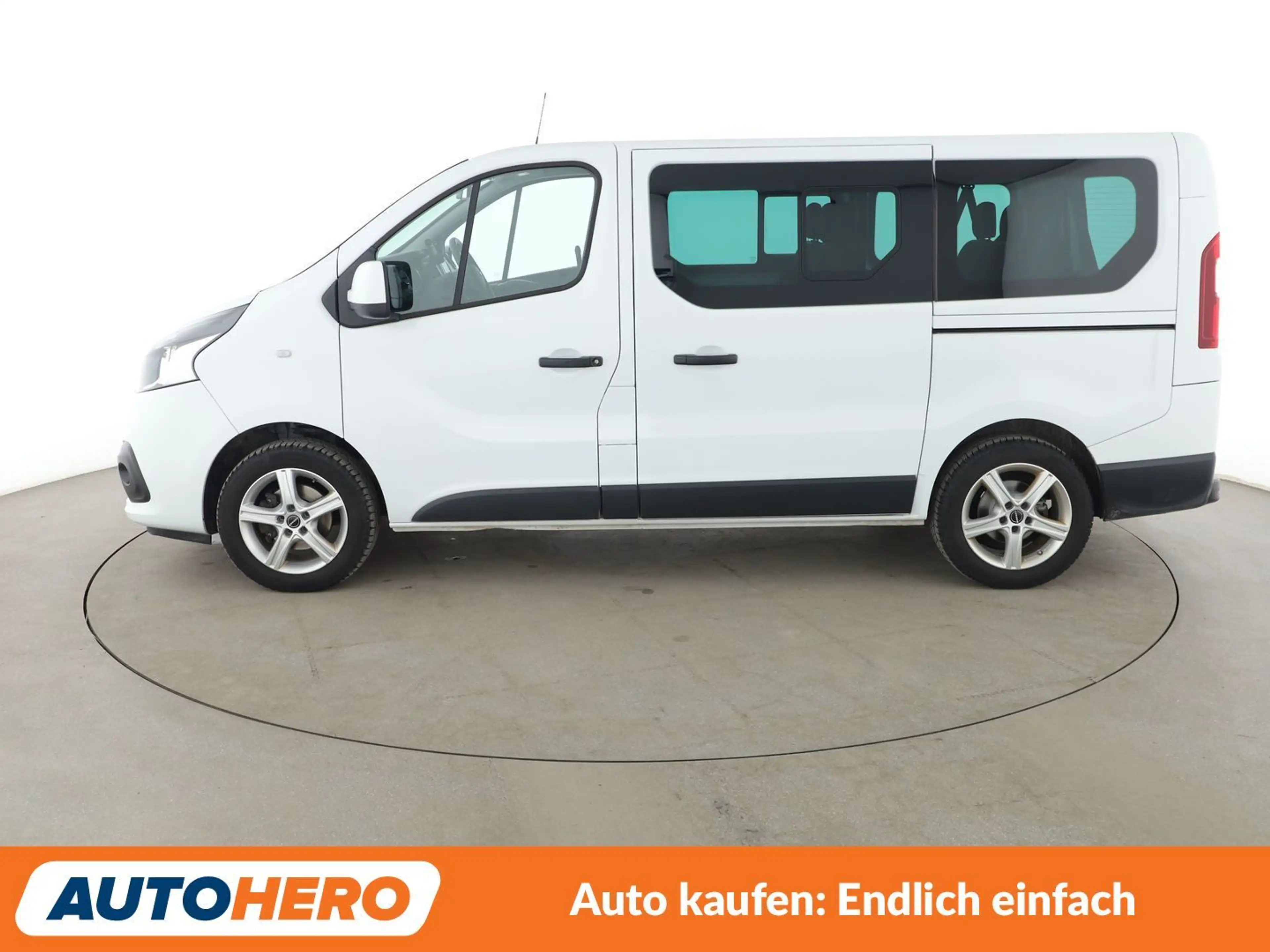 Nissan NV300 2.0 dCi L1H1 2,7t PREMIUM *AHK*NAV*TEMP*PDC*SHZ* — photo 3