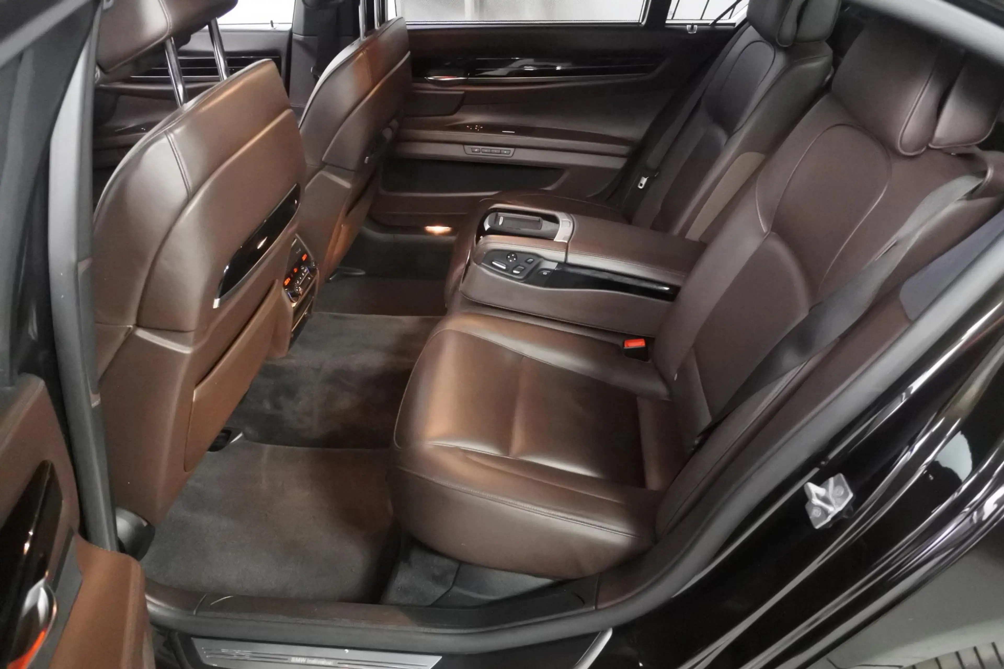 BMW 760 7-serie 760Li V12 Individual — photo 12