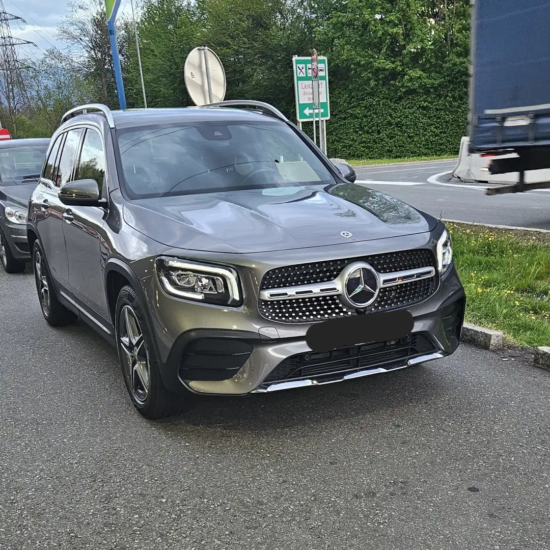 Mercedes-Benz GLB 220 220d 4MATIC Aut. - 1