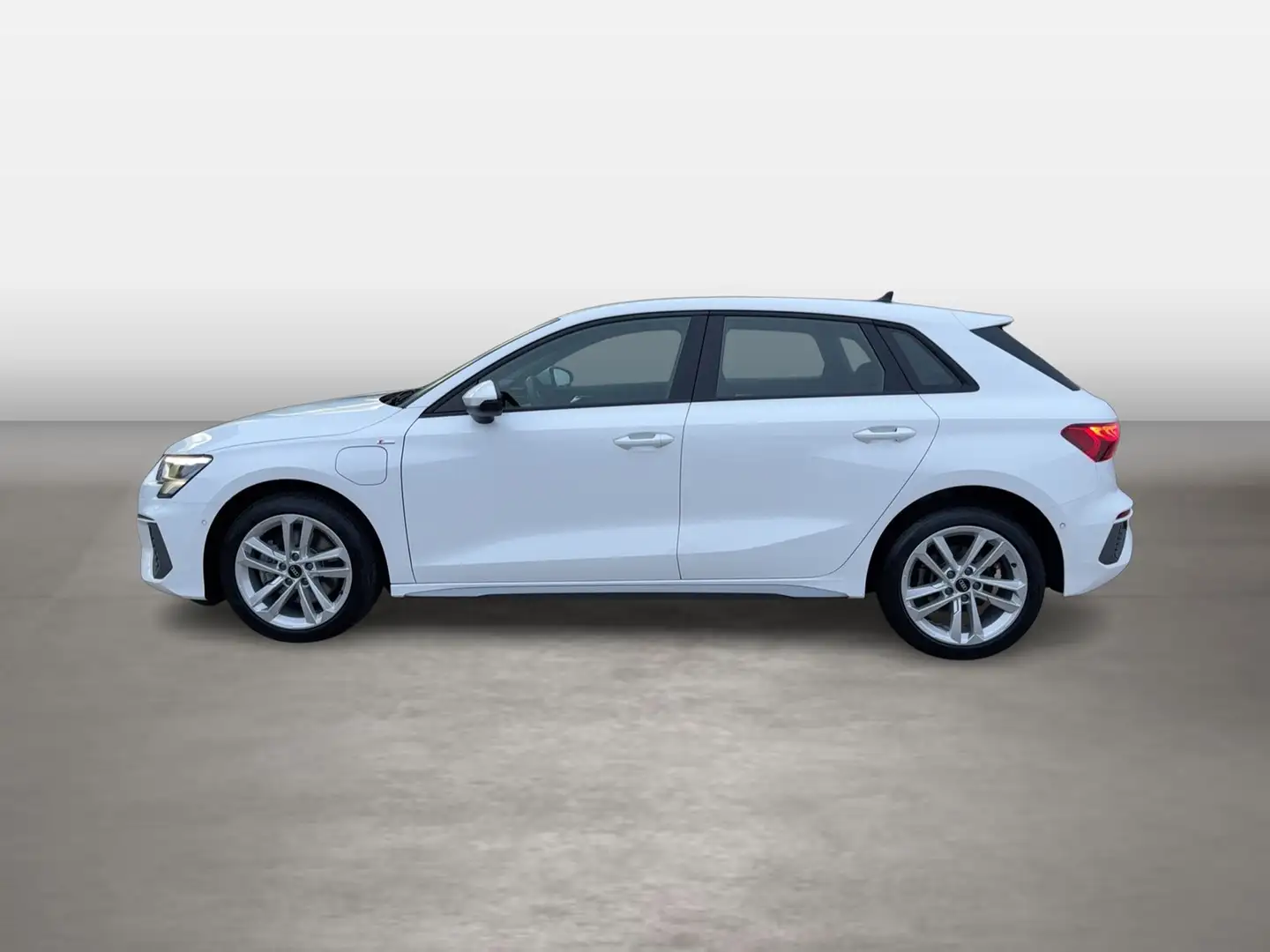 Audi A3 Sportback 40 TFSI e S line ACC AHK Navi Kamera Weiß - 2