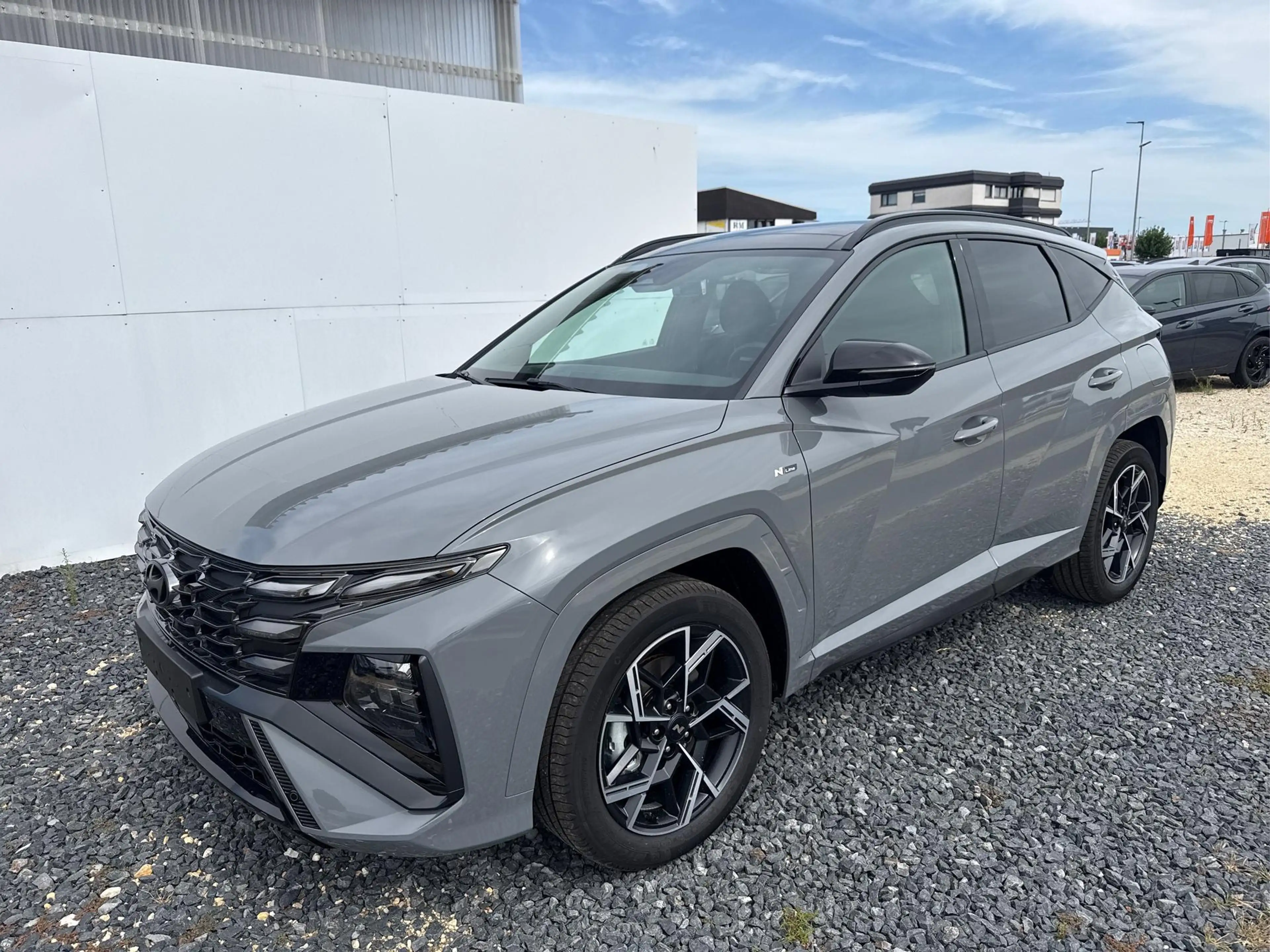 Hyundai TUCSON PREMIUM DCT N-LINE PANO E-SHIFT NAVI ACC 1.6 T-...