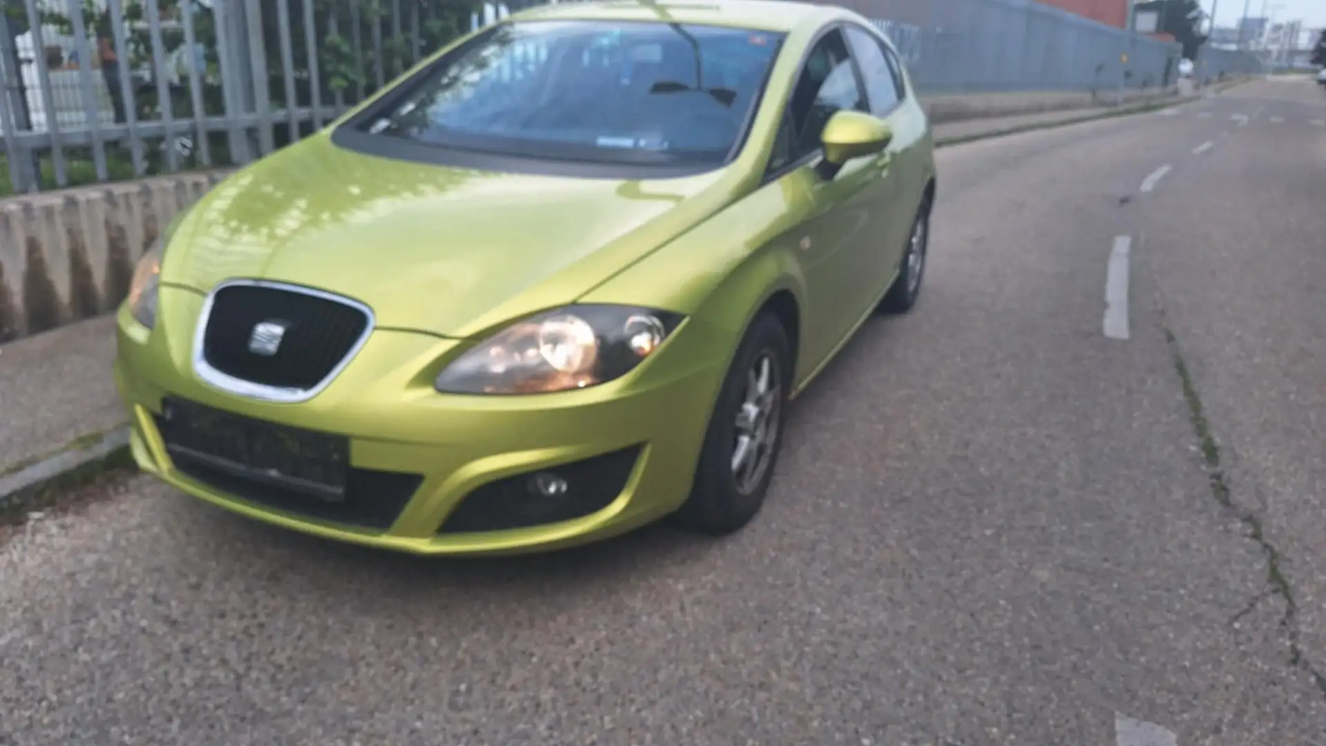 SEAT Leon 1.9 TDI DPF Ecomotive Reference - 2