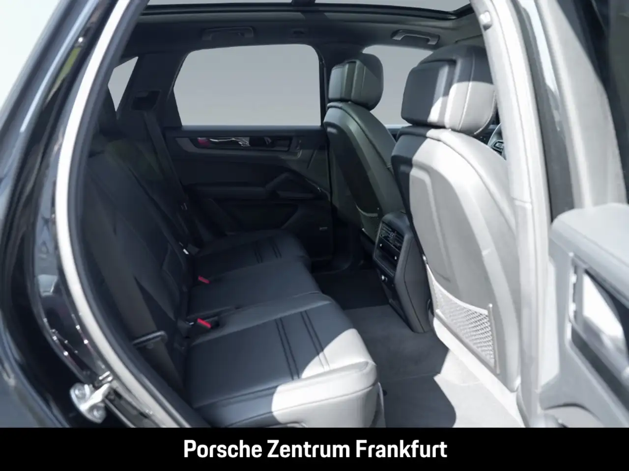 Porsche Cayenne Black Edition 8