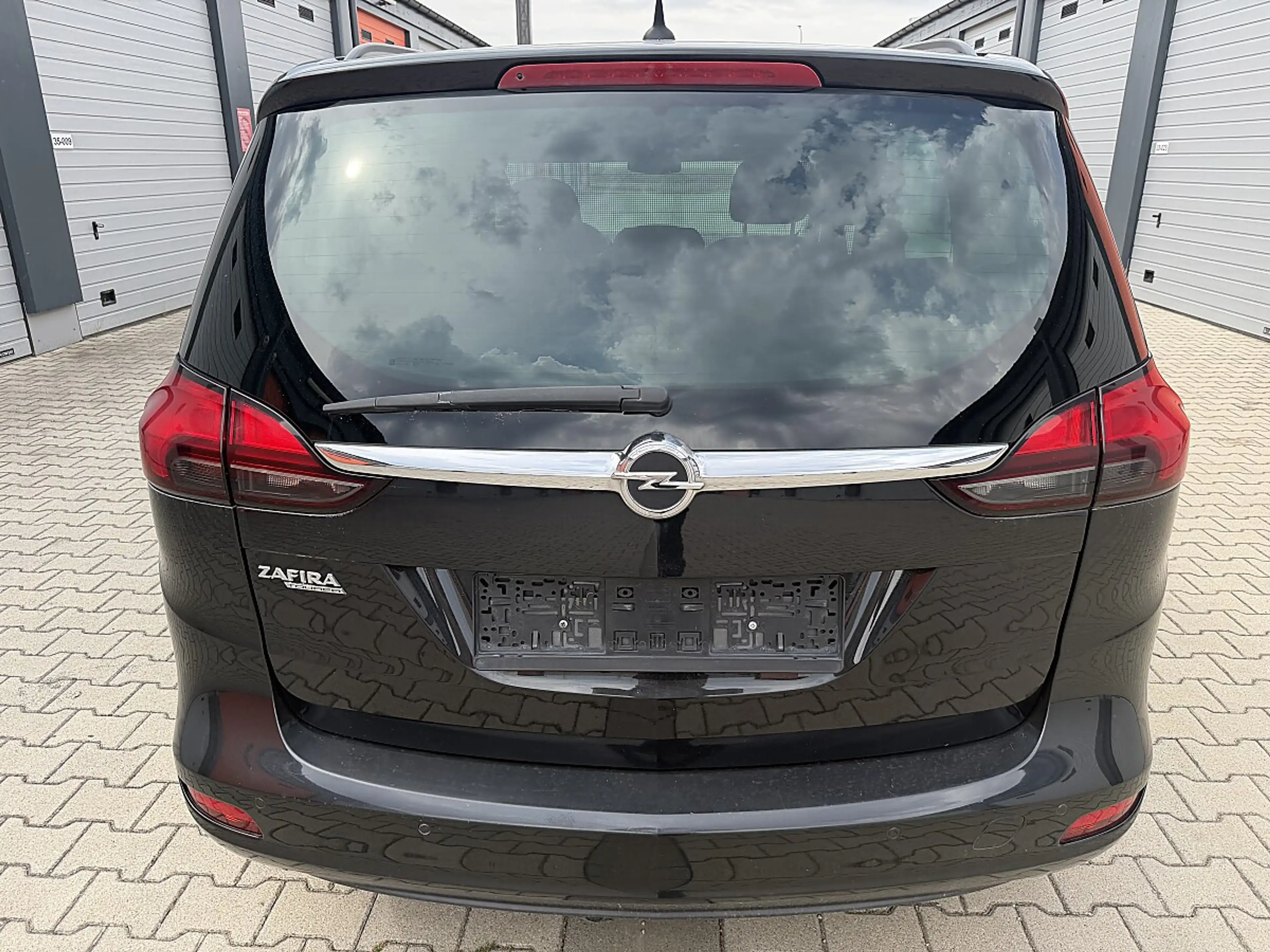 Opel Zafira Tourer 1,6 CDTI ecoflex Österreich Ed. Start/Stop — photo 4