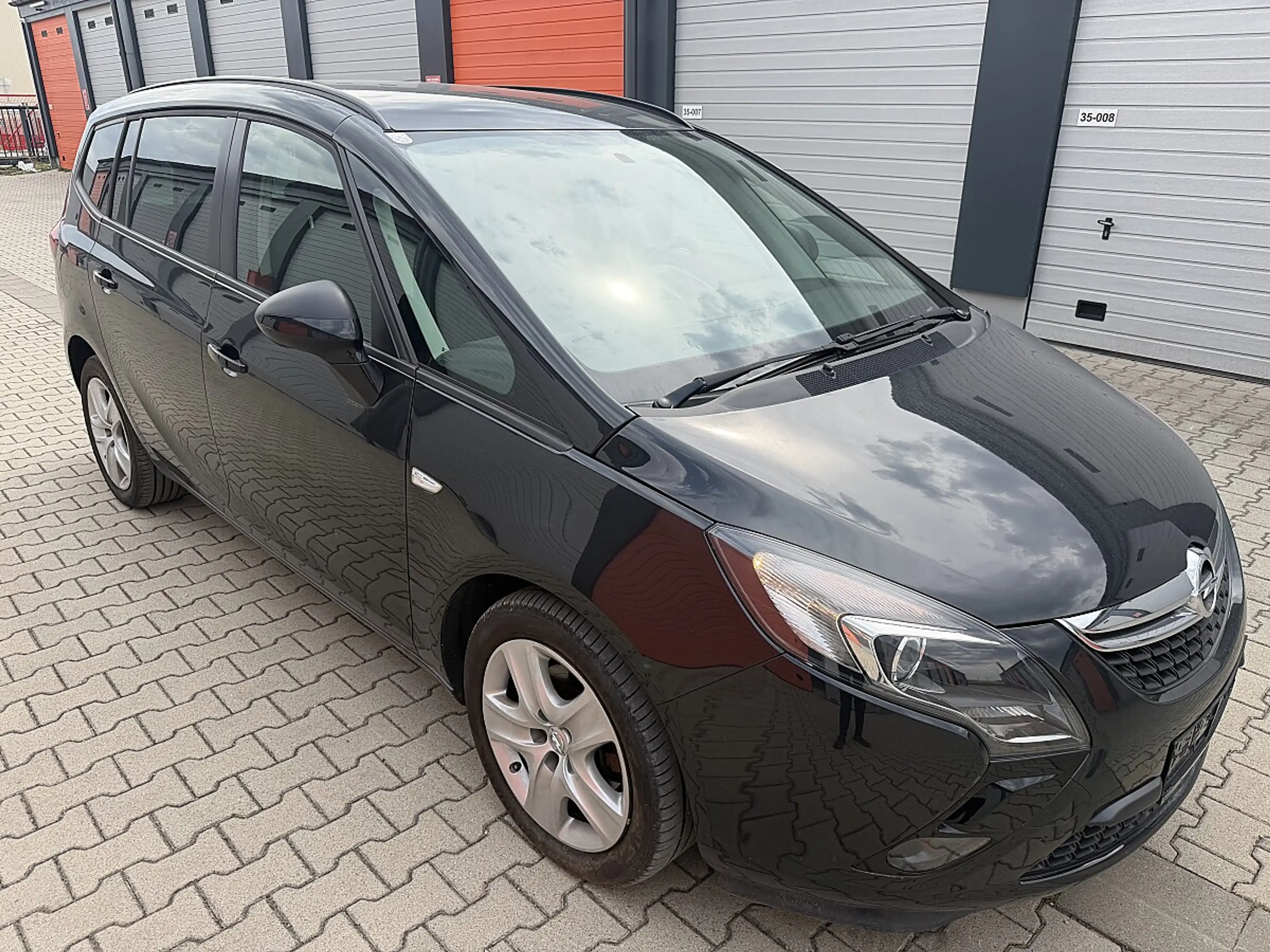Opel Zafira Tourer 1,6 CDTI ecoflex Österreich Ed. Start/Stop — photo 6