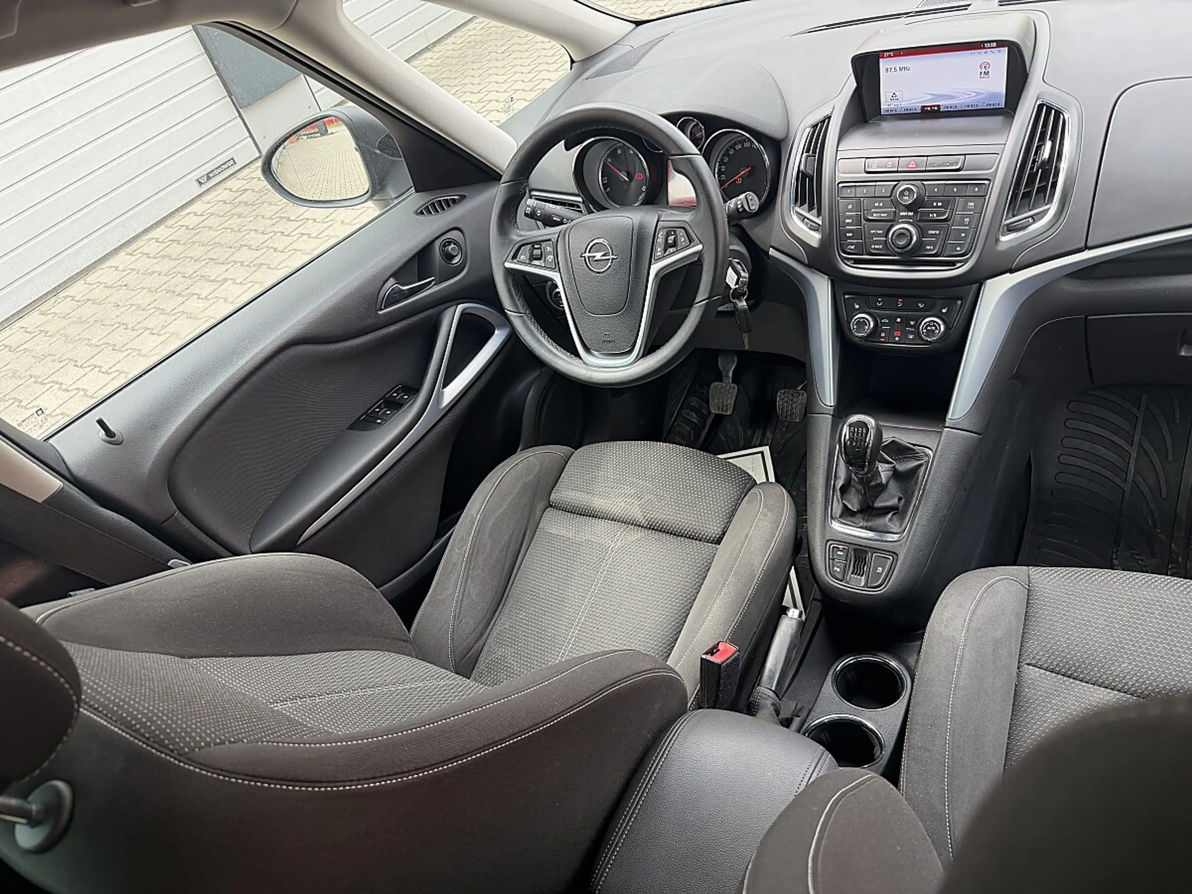 Opel Zafira Tourer 1,6 CDTI ecoflex Österreich Ed. Start/Stop — photo 9