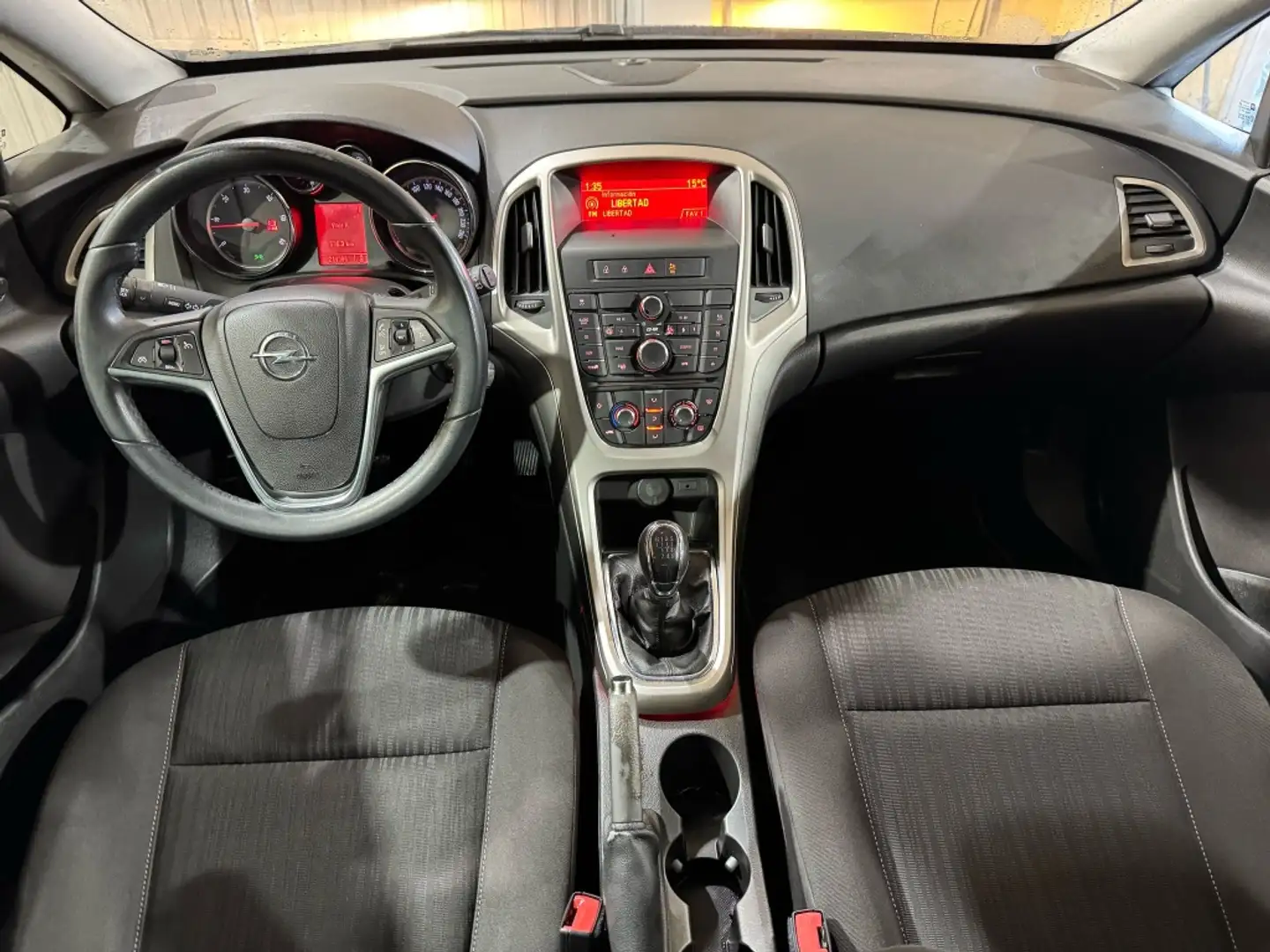 Opel Astra 1.7CDTI Enjoy Negro - 2
