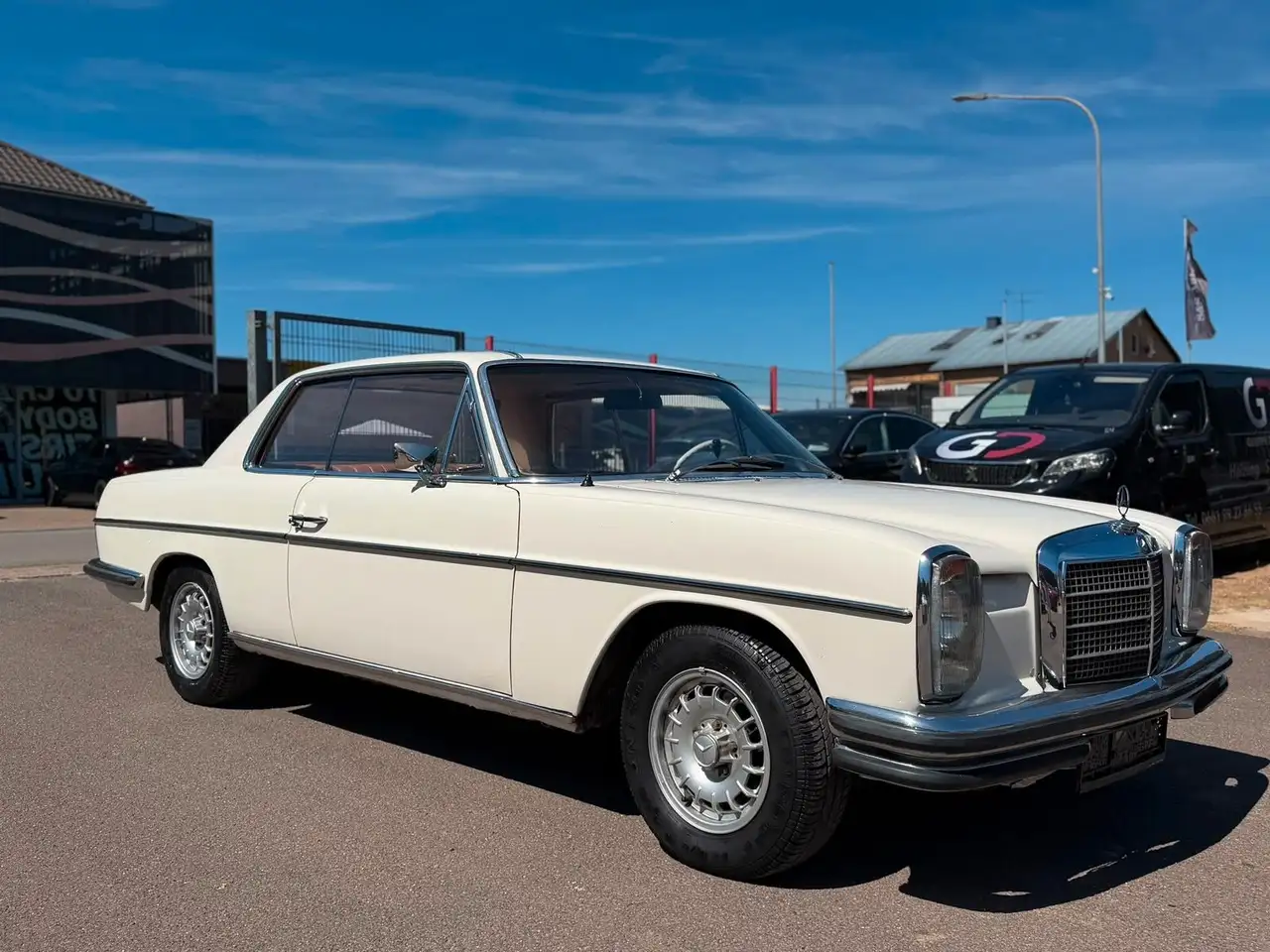 Mercedes-Benz 250 Coupe Oldtimer Automatic, foto 3
