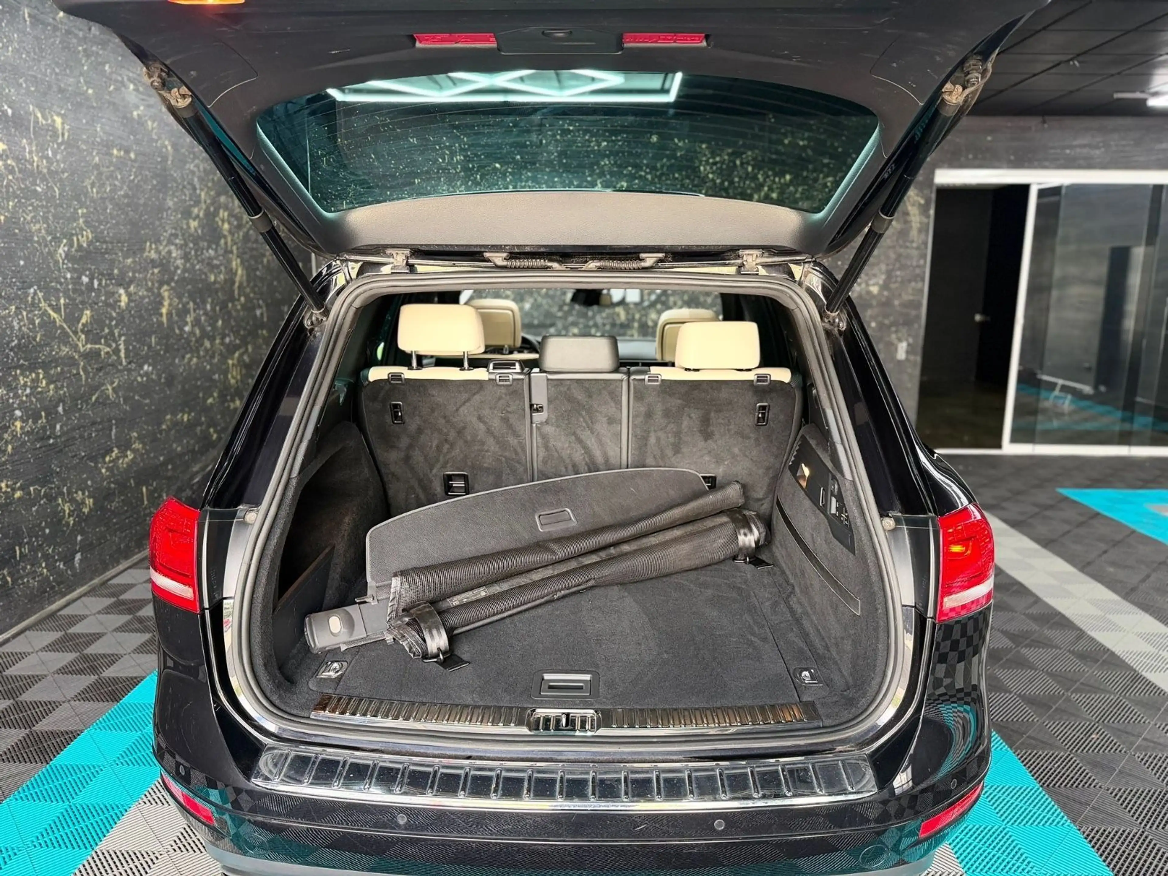 Volkswagen Touareg V6 TDI BMT/SHZ/AHK3,5T/PANO/MEMORY/RFK — photo 15