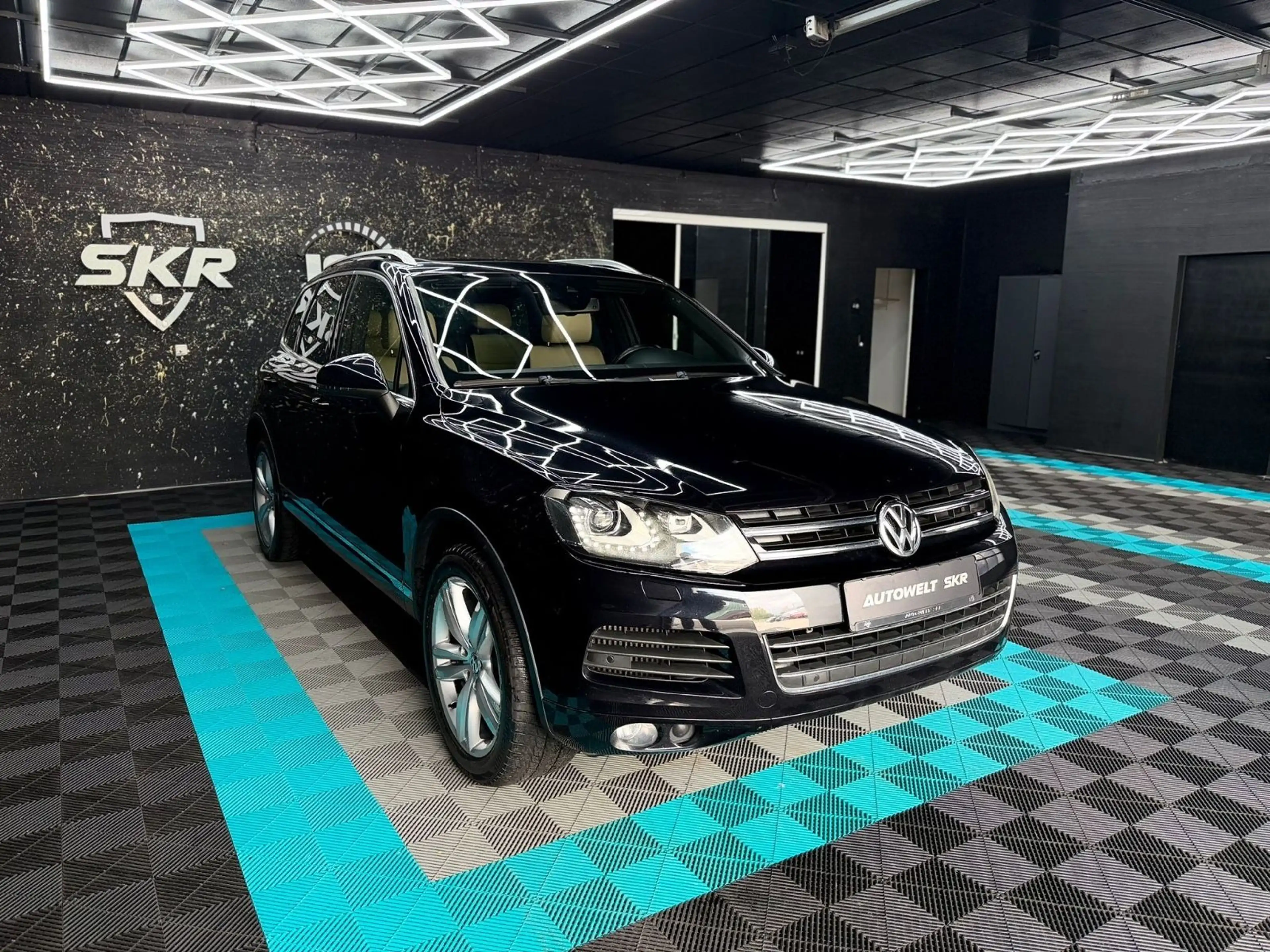 Volkswagen Touareg V6 TDI BMT/SHZ/AHK3,5T/PANO/MEMORY/RFK — photo 6
