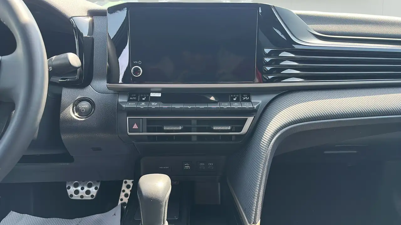 Toyota Camry снимка Toyota Camry