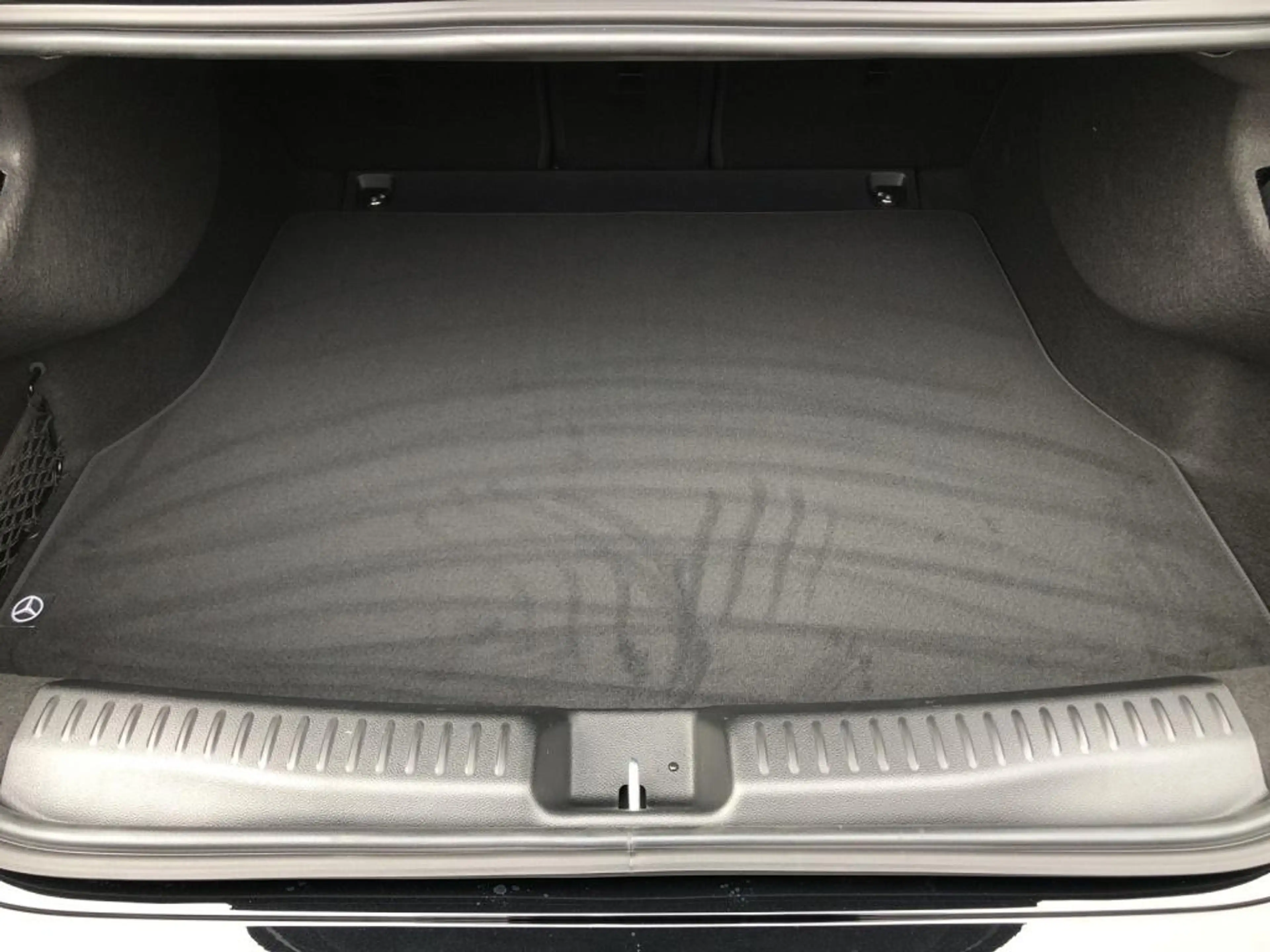 Mercedes-Benz CLA 200 4MATIC AMG+MBUX+Burm+MBeam+Night+Carbon — photo 13