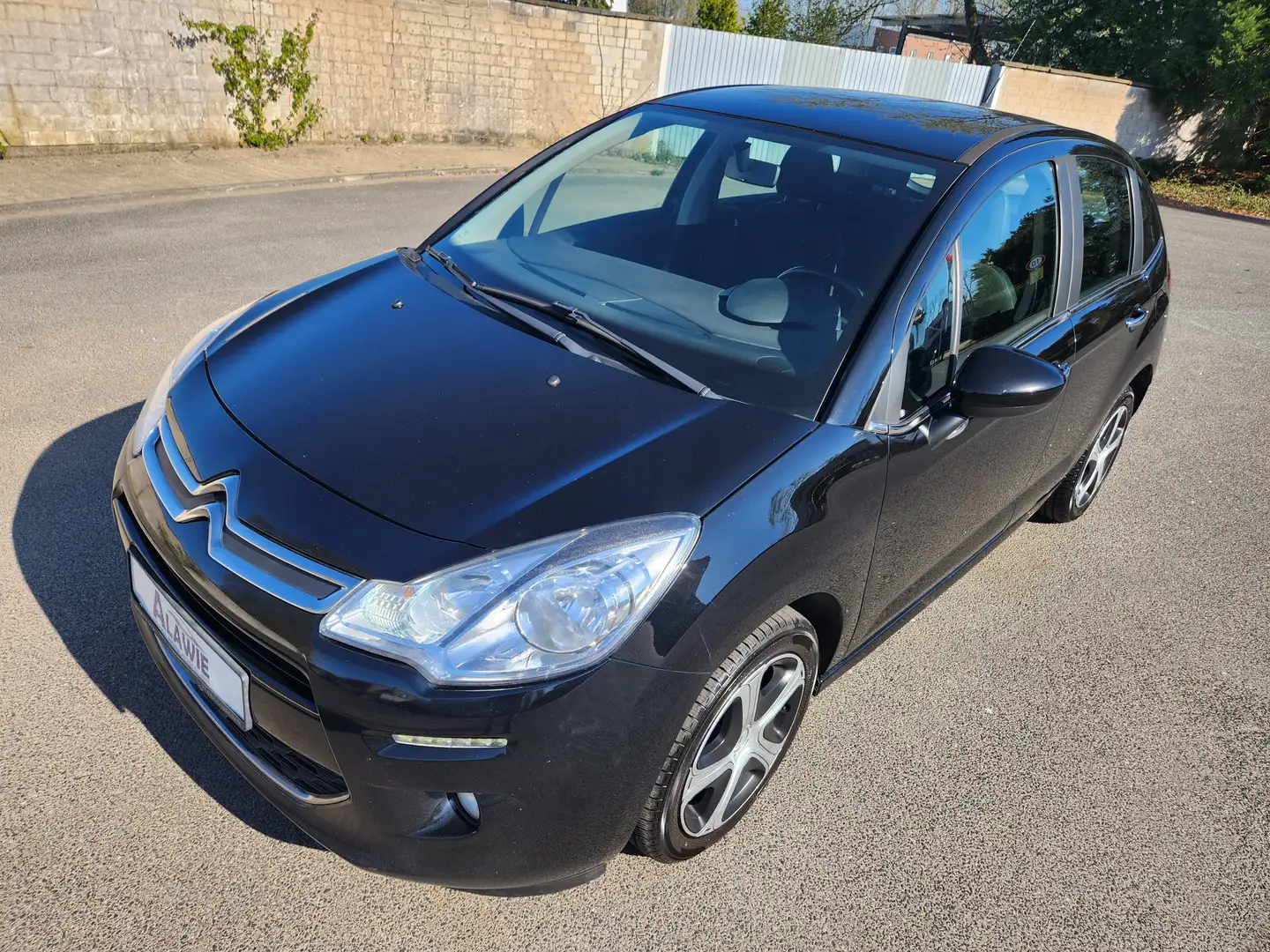 Citroen C3 BlueHDi 100 Stop&Start Selection Euro6 Schwarz - 1