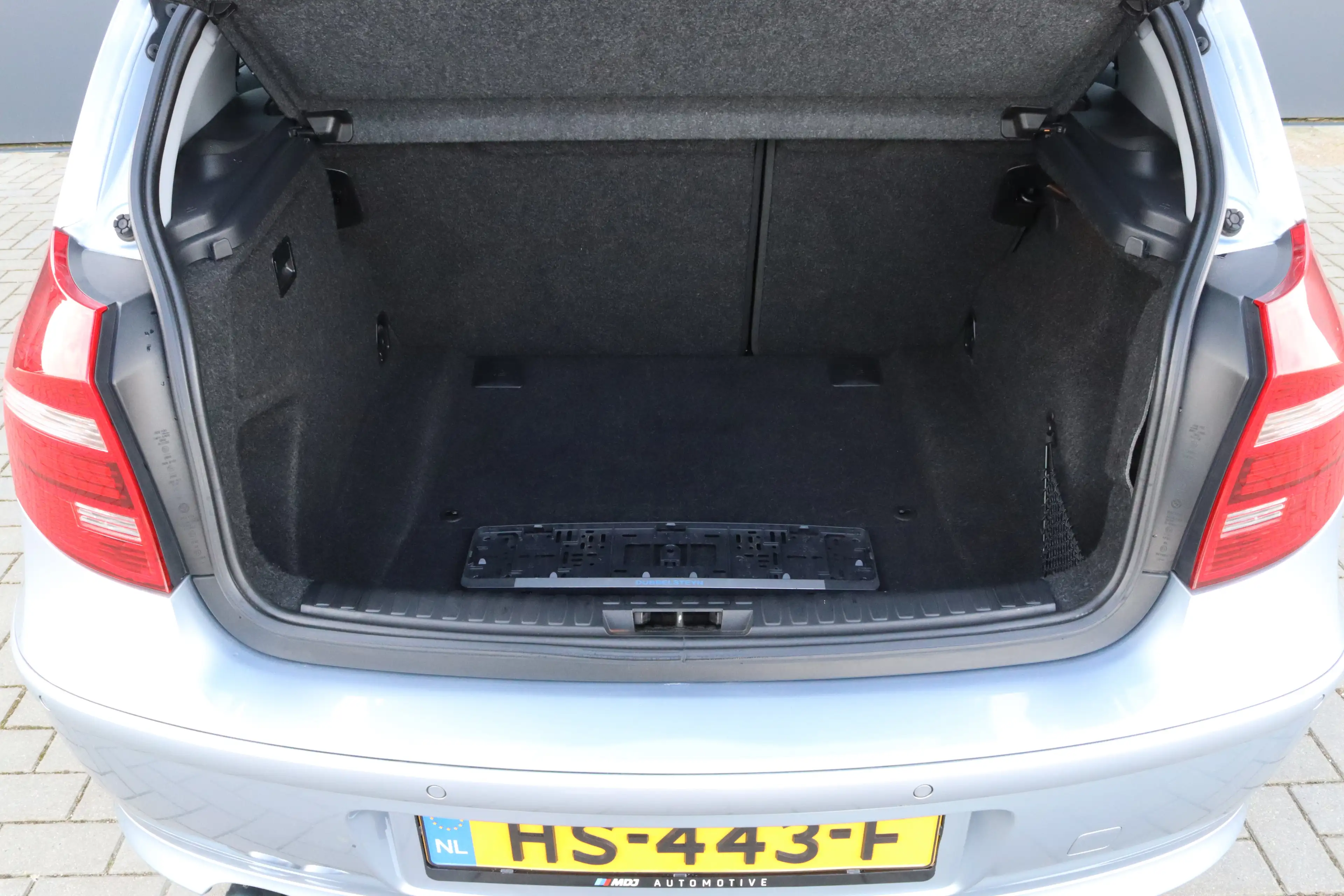 BMW 130 130i High Executive - Blue-water metallic - Leder — photo 26