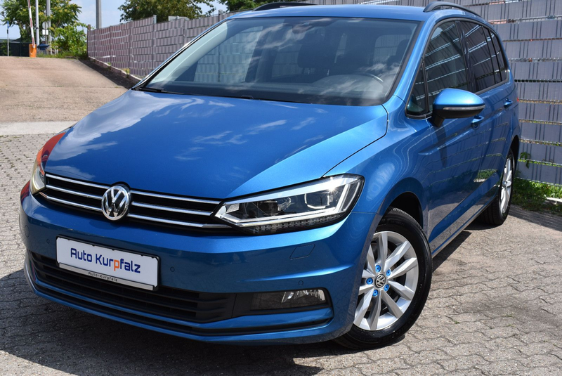 Volkswagen Touran Comfort TDI Automatik,abn.AHK,Tüv Neu
