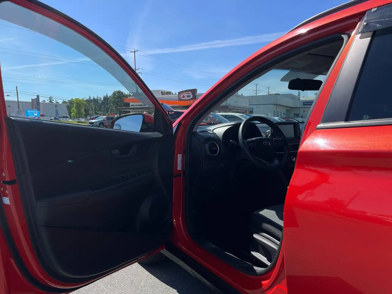Hyundai KONA снимка Hyundai KONA