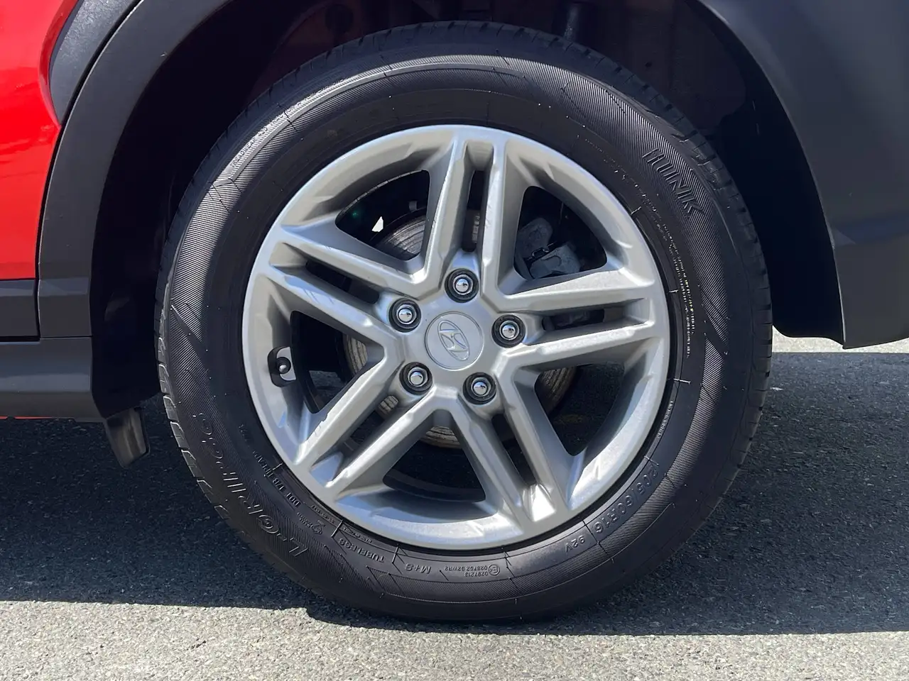 Hyundai KONA снимка Hyundai KONA