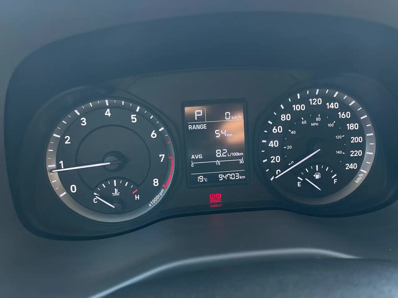 Hyundai KONA снимка Hyundai KONA
