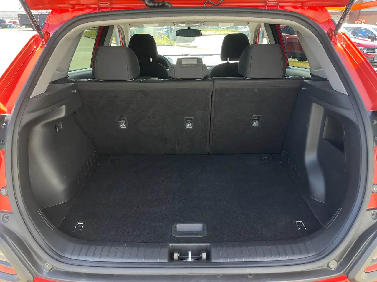 Hyundai KONA снимка Hyundai KONA