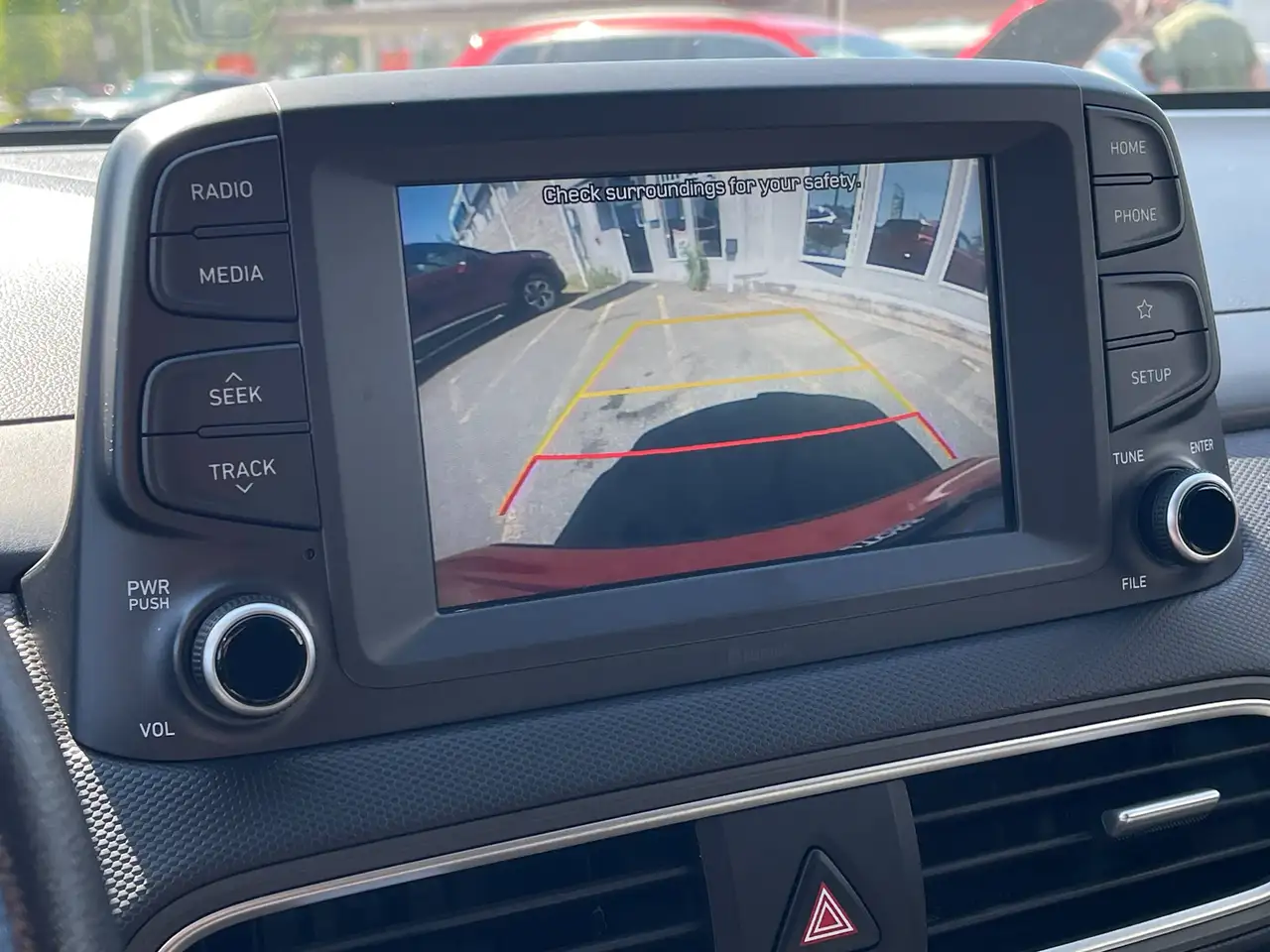 Hyundai KONA снимка Hyundai KONA