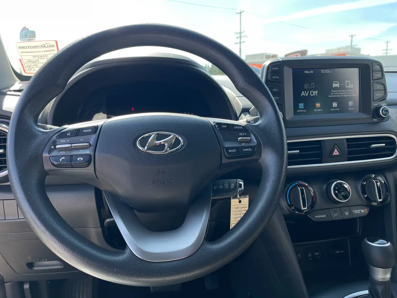 Hyundai KONA снимка Hyundai KONA
