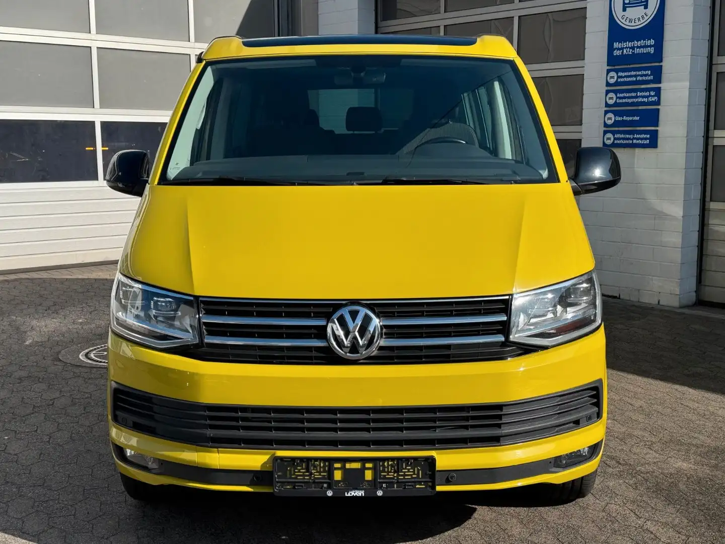Volkswagen T6 California Beach Edition 2.0 TDI DSG|AHK|Navi Sárga - 2