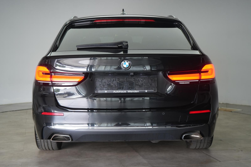 BMW 530 d xDrive Touring Luxury Line STHZ/Laser/360K — photo 6