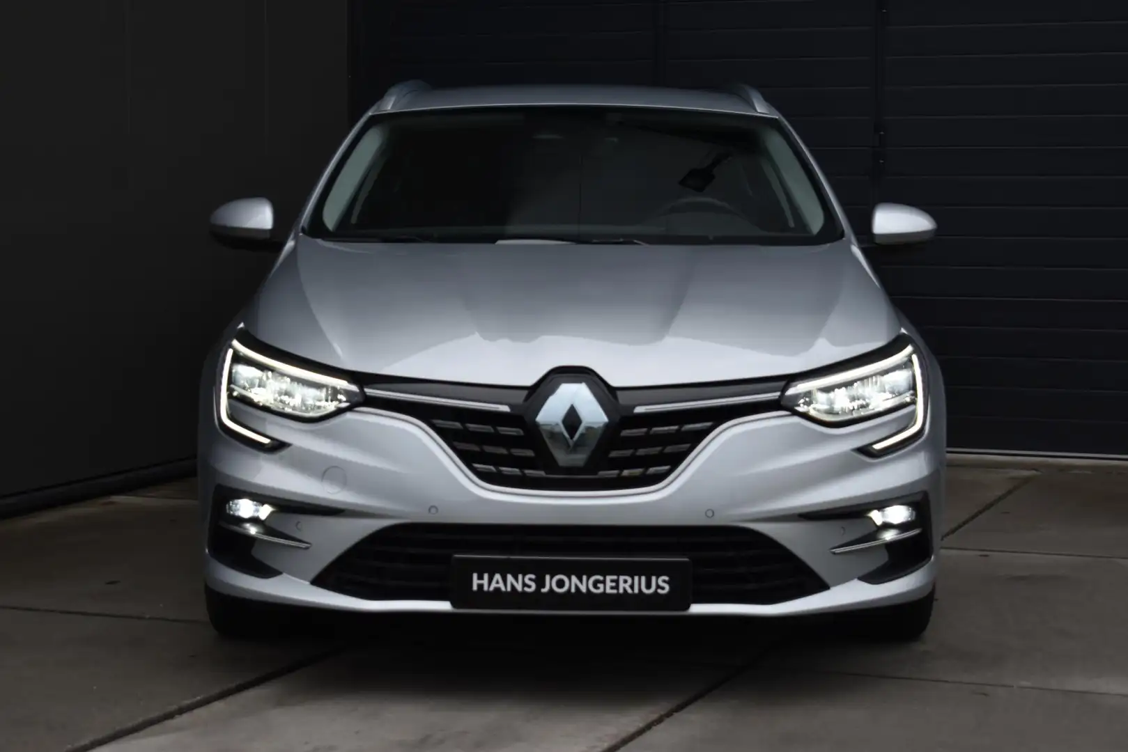 Renault Megane Estate TCe 140 Techno | CAMERA | NAVI | CRUISE CON Gris - 2