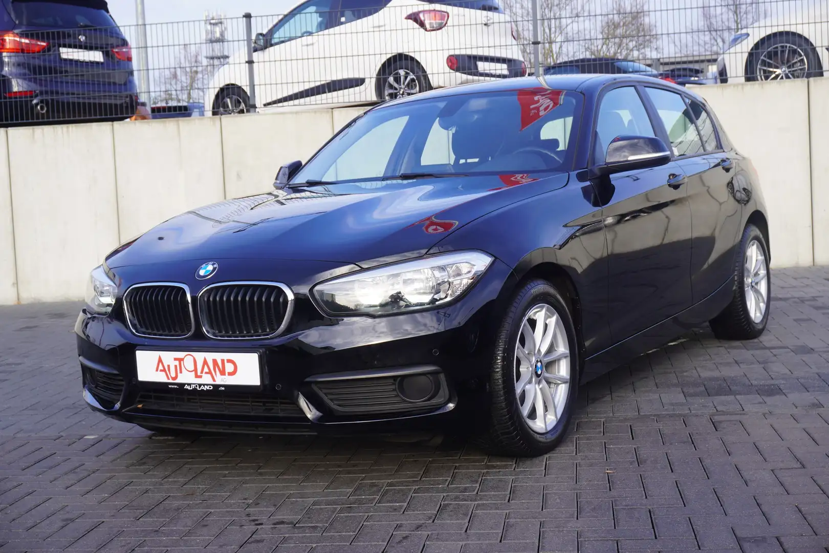 BMW 118 118i Advantage Schwarz - 2
