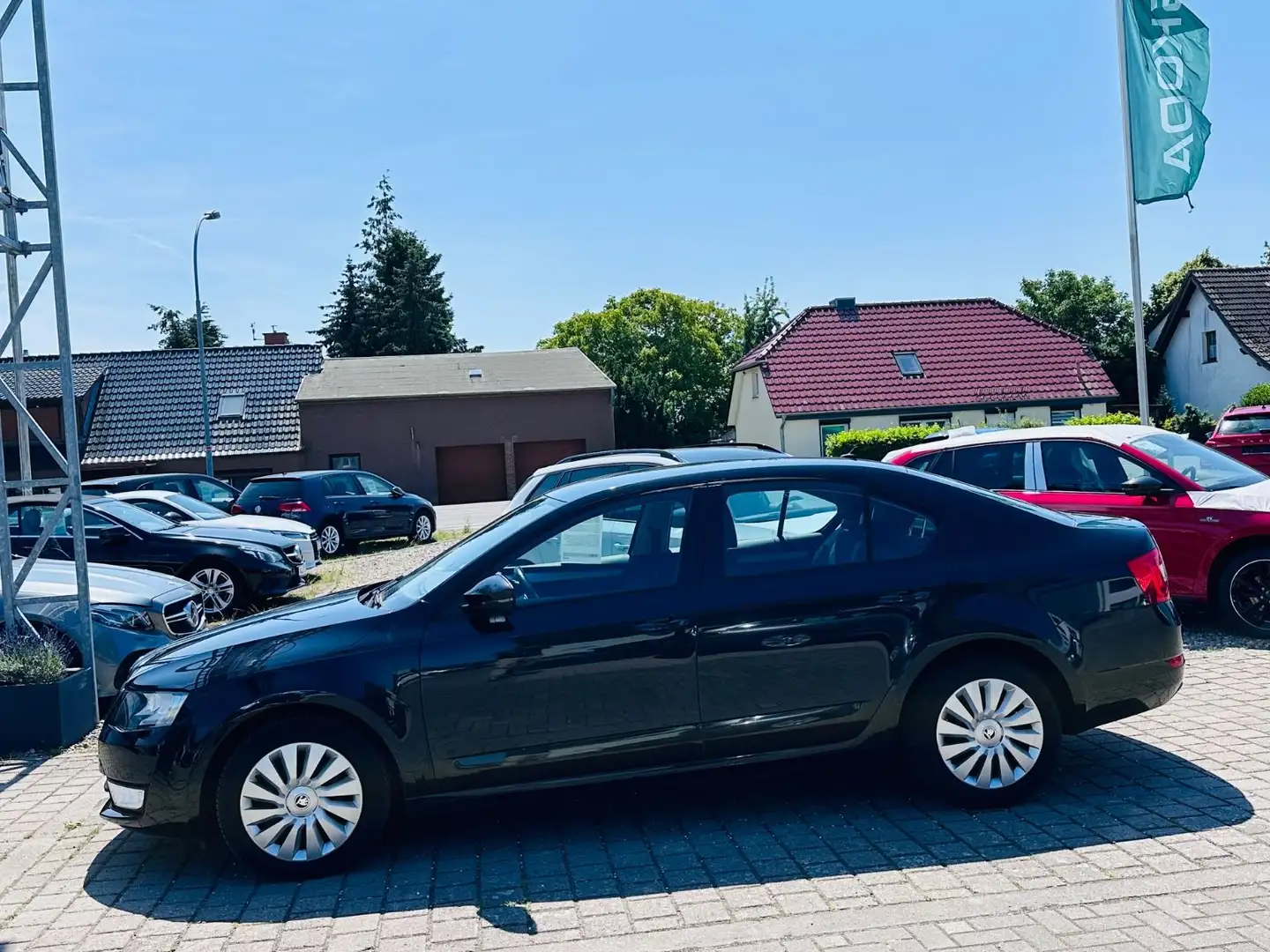 Skoda Octavia Lim. Ambition *1.HAND*DSG*PDC* Schwarz - 2