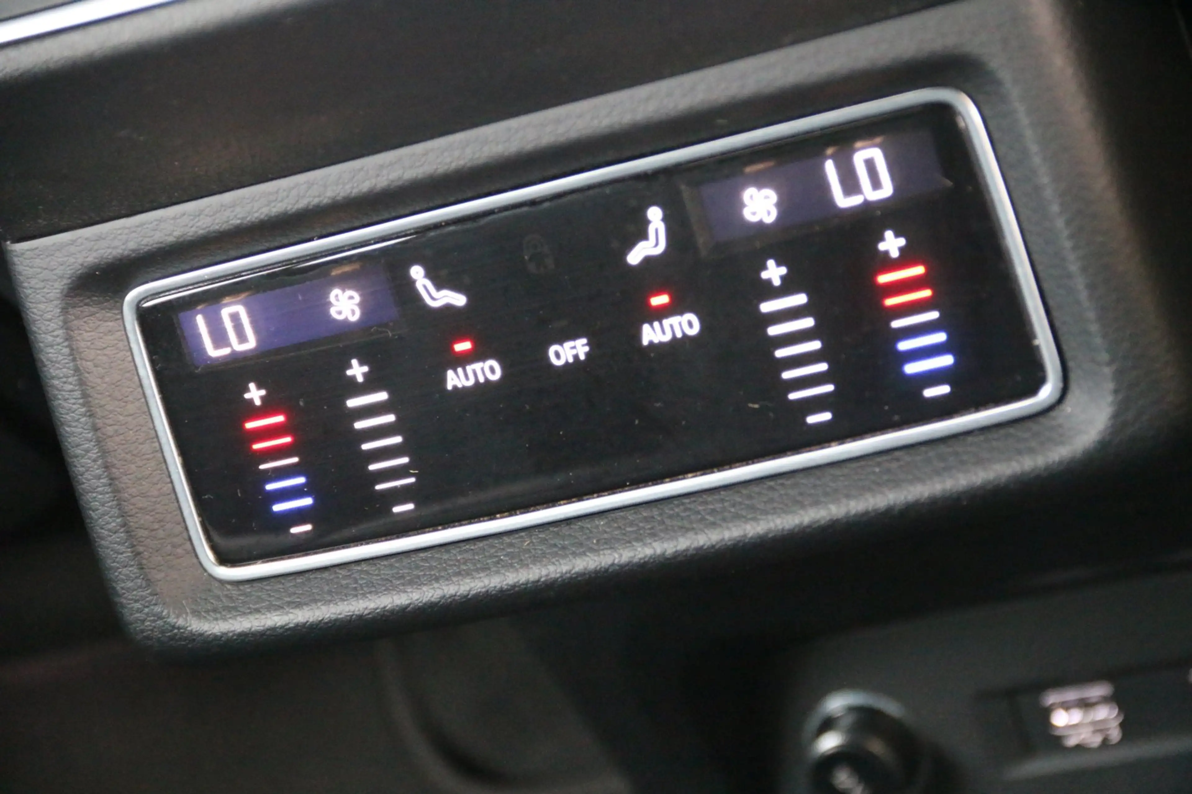 Audi e-tron E-tron 55 quattro PANO-DAK LEDER! 95 kWh SOH 91,4% — photo 28