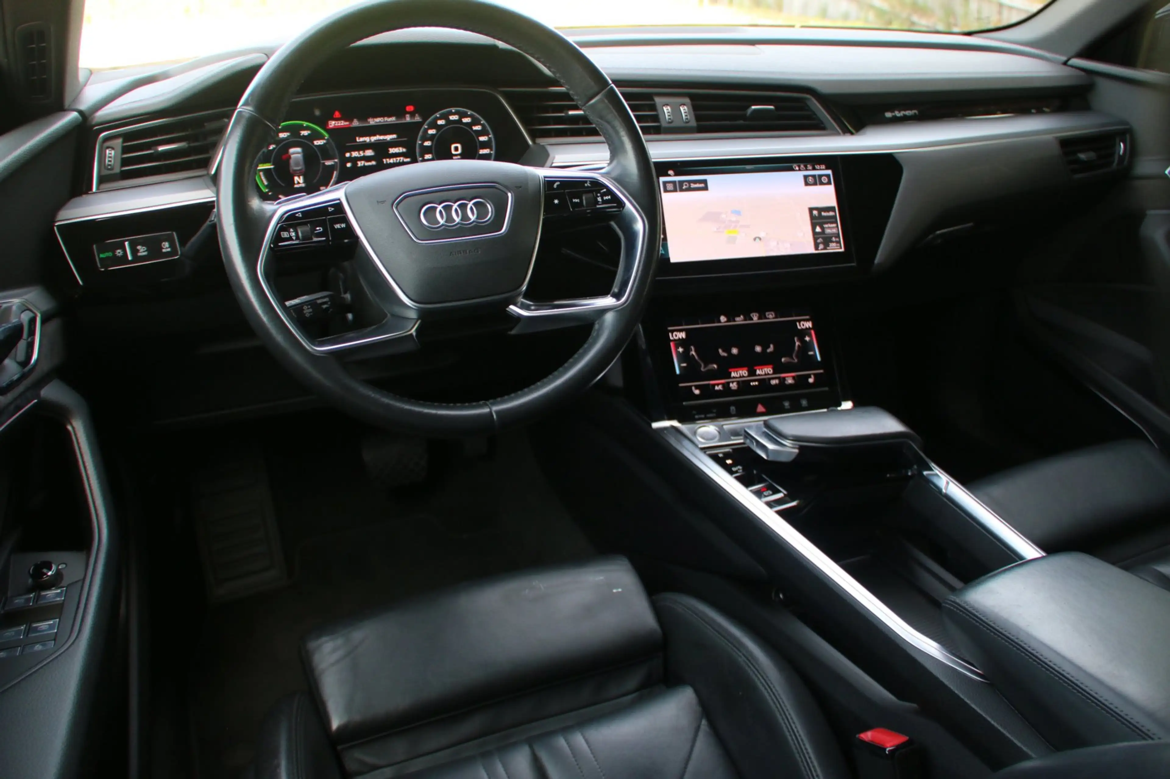 Audi e-tron E-tron 55 quattro PANO-DAK LEDER! 95 kWh SOH 91,4% — photo 10