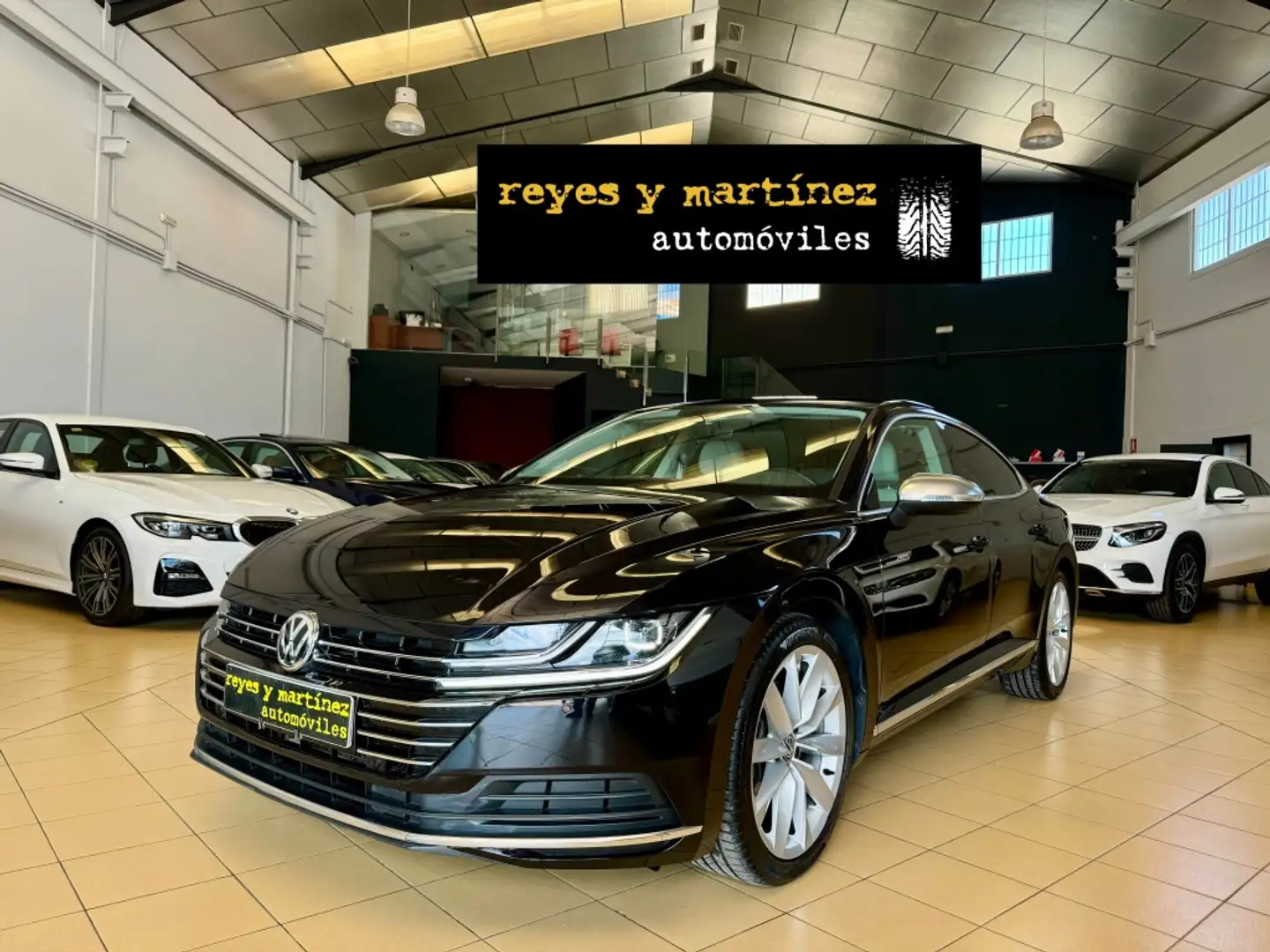 Volkswagen Arteon 2.0TDI Elegance 110kW Noir - 1