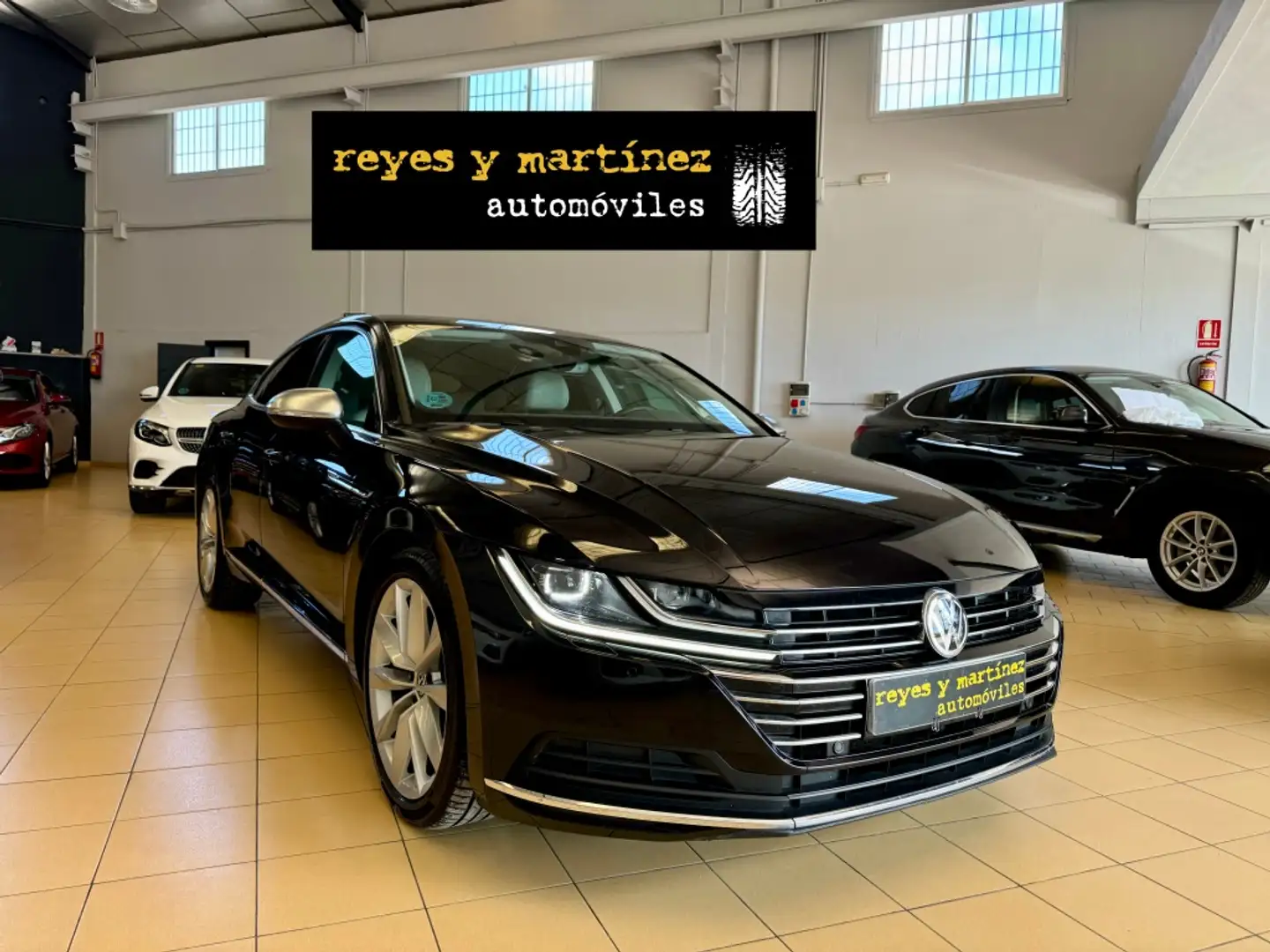 Volkswagen Arteon 2.0TDI Elegance 110kW Noir - 2