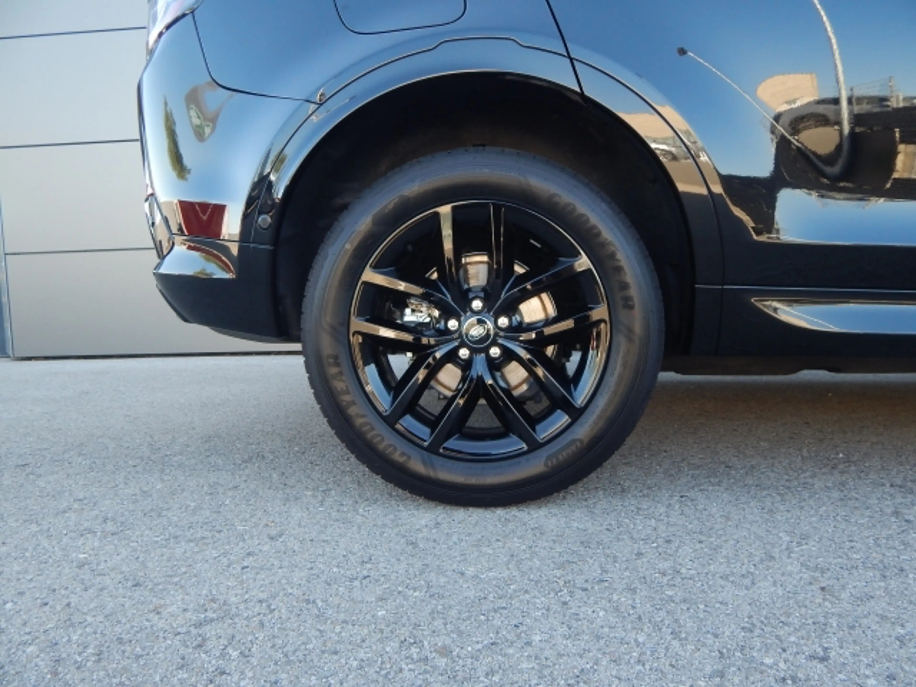 Land Rover Discovery Sport Discovery Sport D165 AWD S — photo 3
