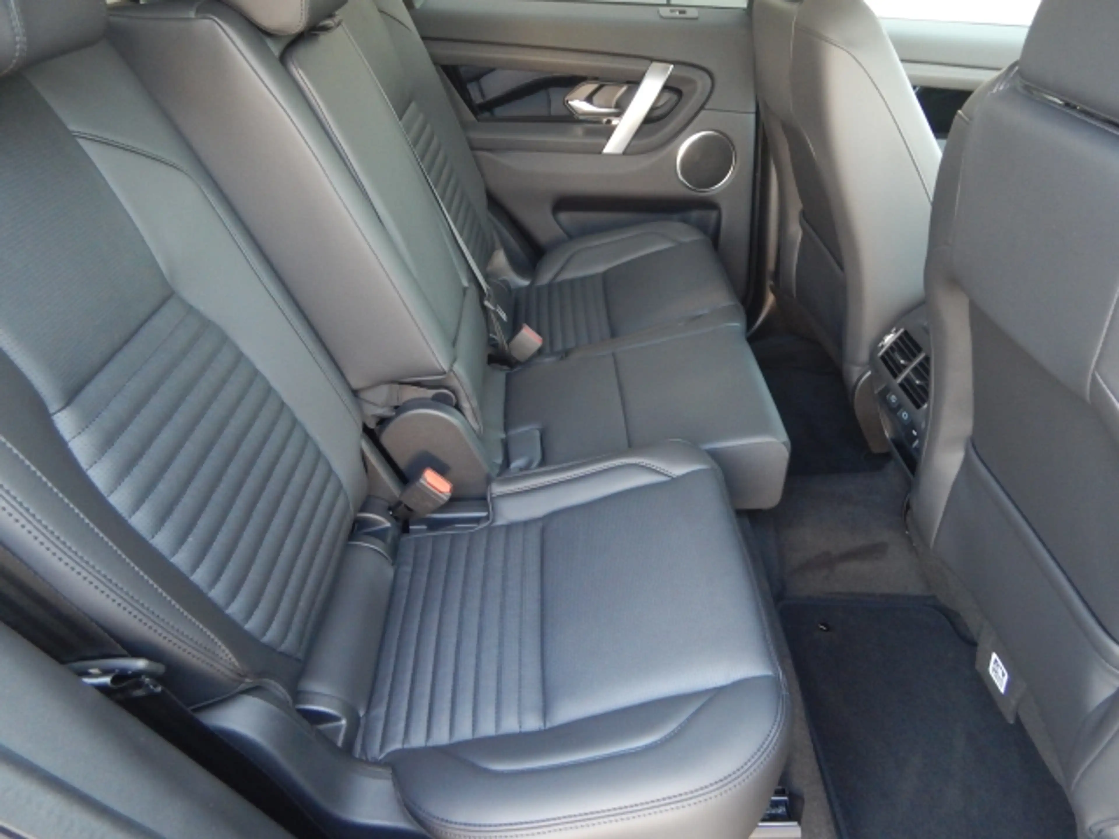 Land Rover Discovery Sport Discovery Sport D165 AWD S — photo 8