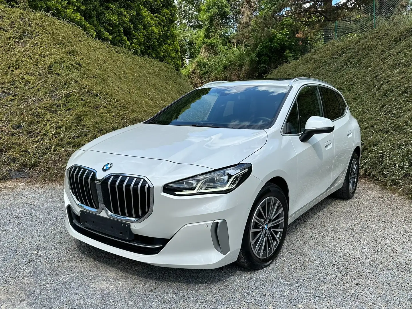 BMW 218 iA Active Tourer/Full options!! /Toit Pano /TVA Blanco - 1