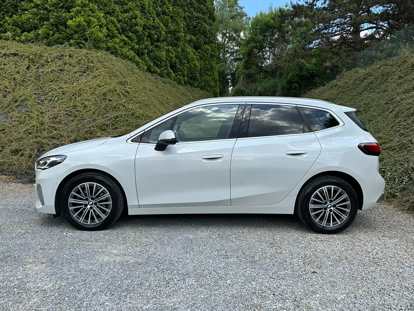BMW 218 iA Active Tourer/Full options!! /Toit Pano /TVA Blanco - 2