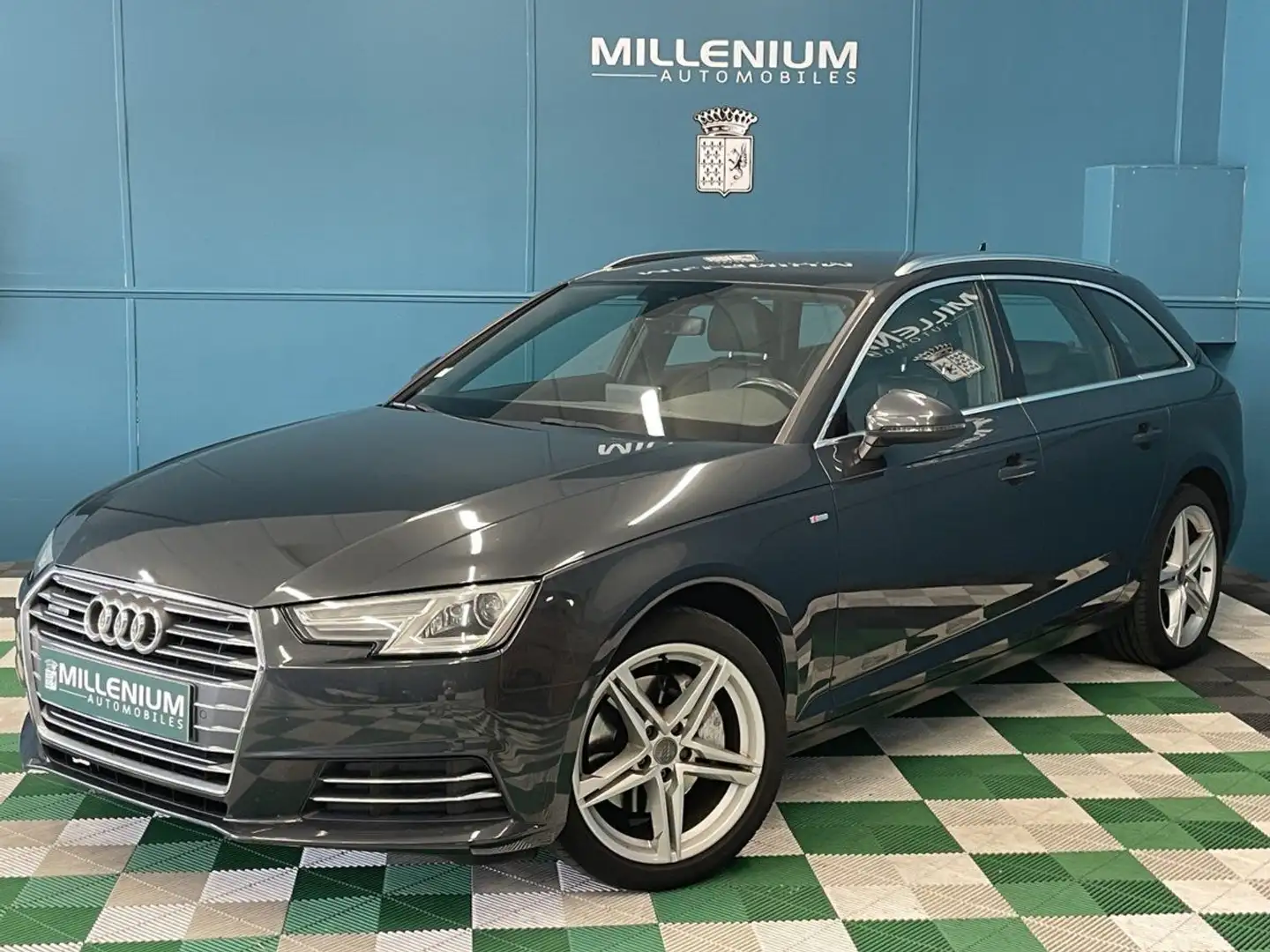 Audi A4 2.0 TDI 190CH S LINE QUATTRO S TRONIC 7 Gris - 1