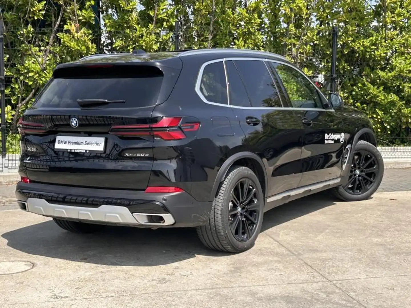 BMW X5 xD 50e Zwart - 2