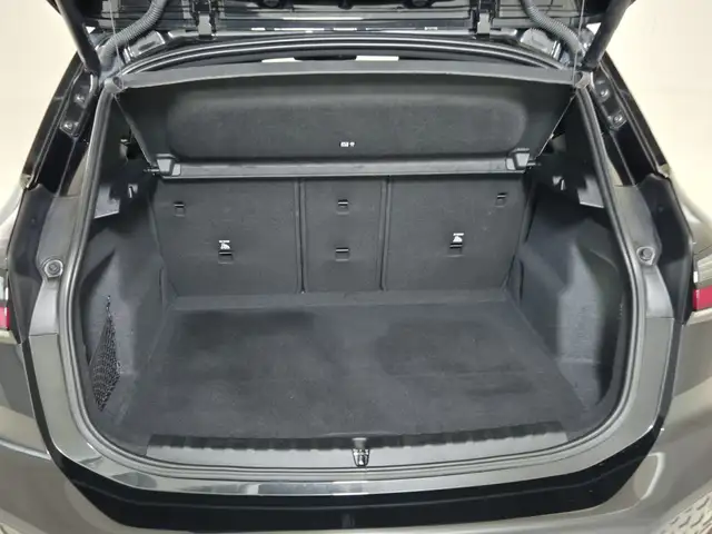 BMW 2 Series view 13