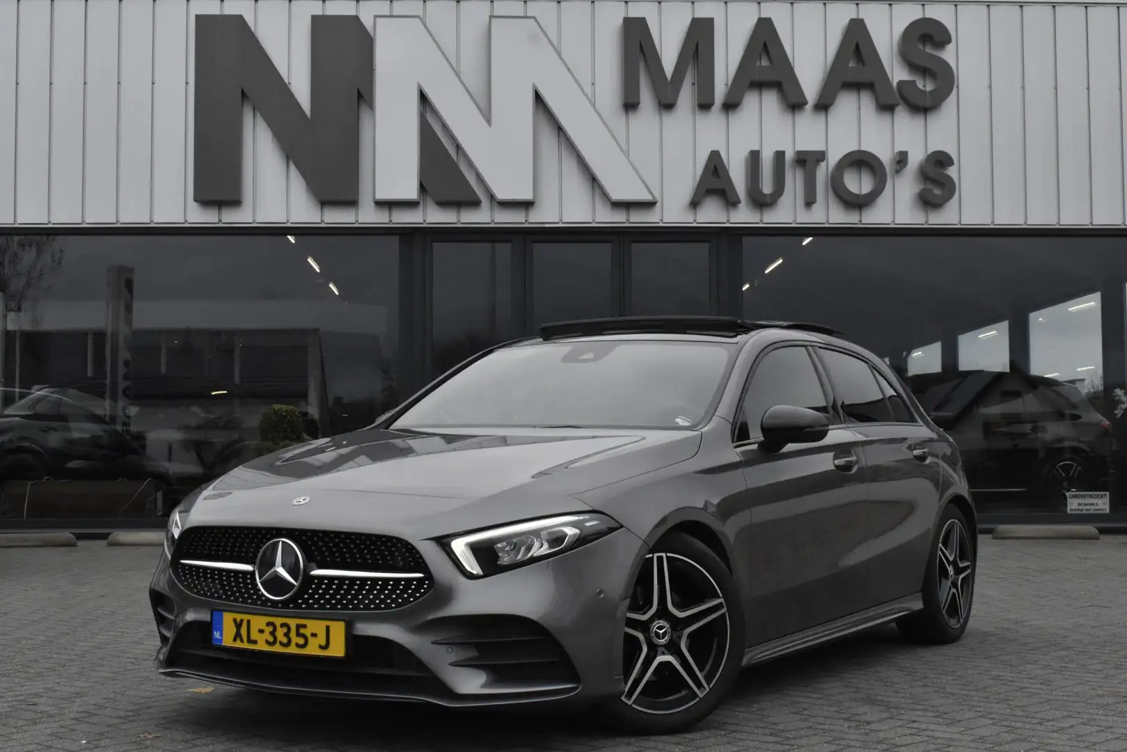 Mercedes-Benz A 180 Business Solution AMG Night Upgrade Grau - 1