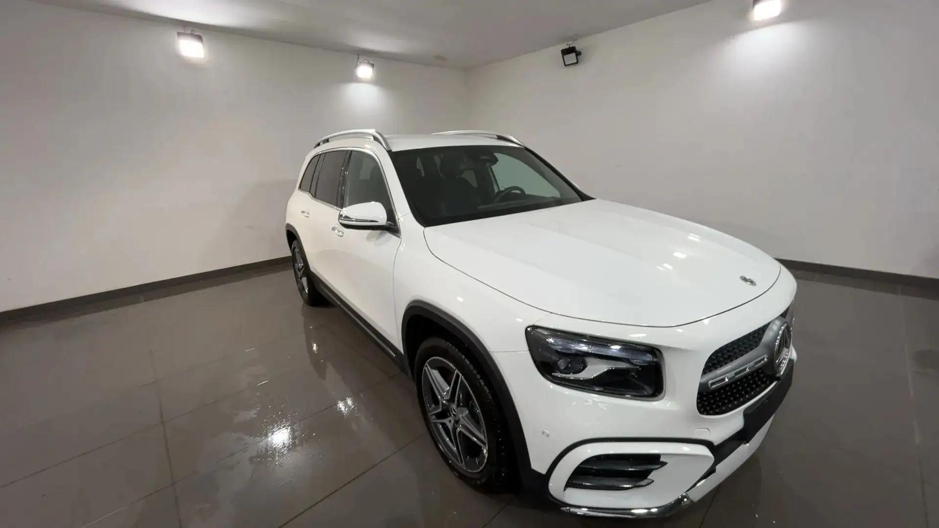 Mercedes-Benz GLB 200 GLB 200d AMG Line 150cv auto Blanc - 1