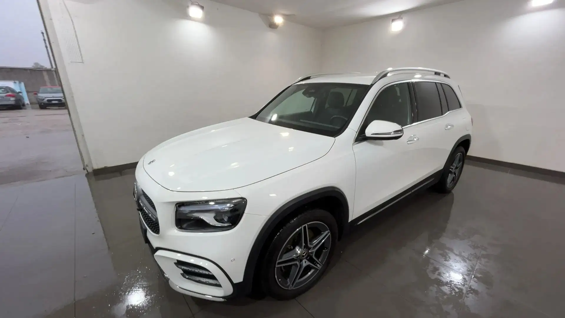 Mercedes-Benz GLB 200 GLB 200d AMG Line 150cv auto Blanc - 2