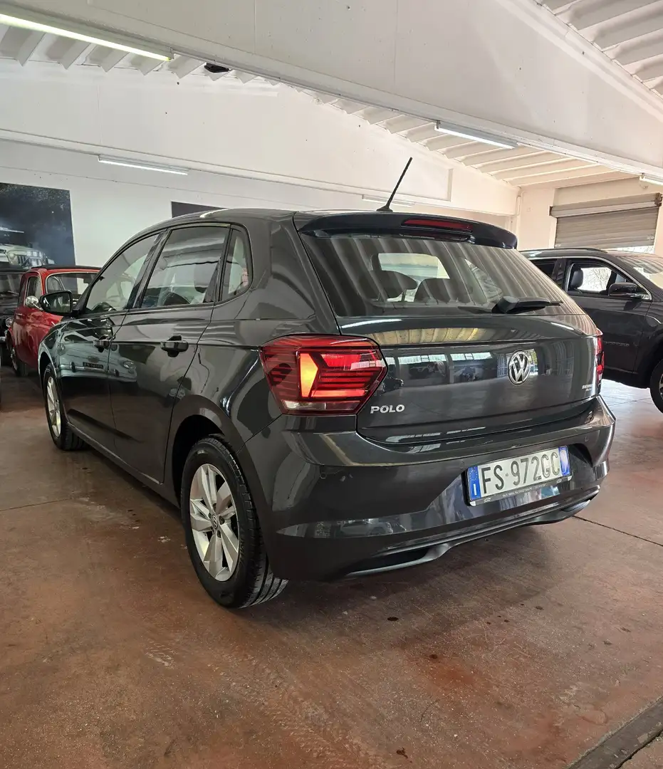 Volkswagen Polo 5p 1.0 Comfortline 65cv Neopatentati Grigio - 2