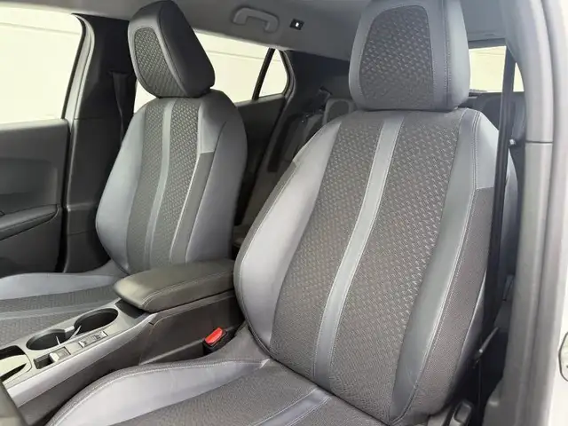 Peugeot 2008 view 9