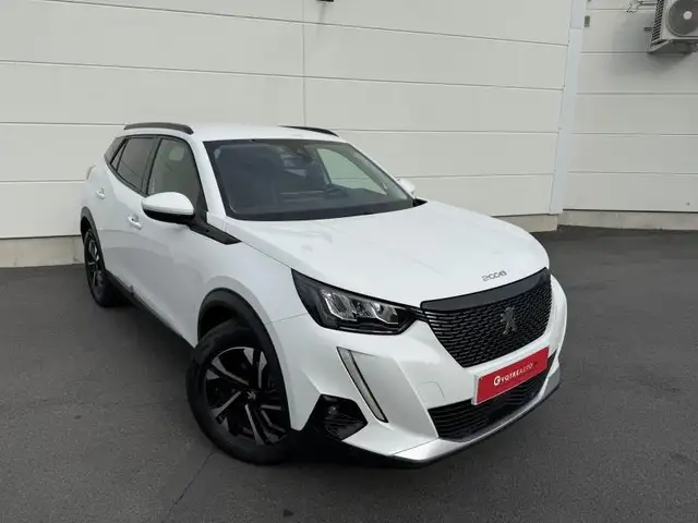 Peugeot 2008 view 3